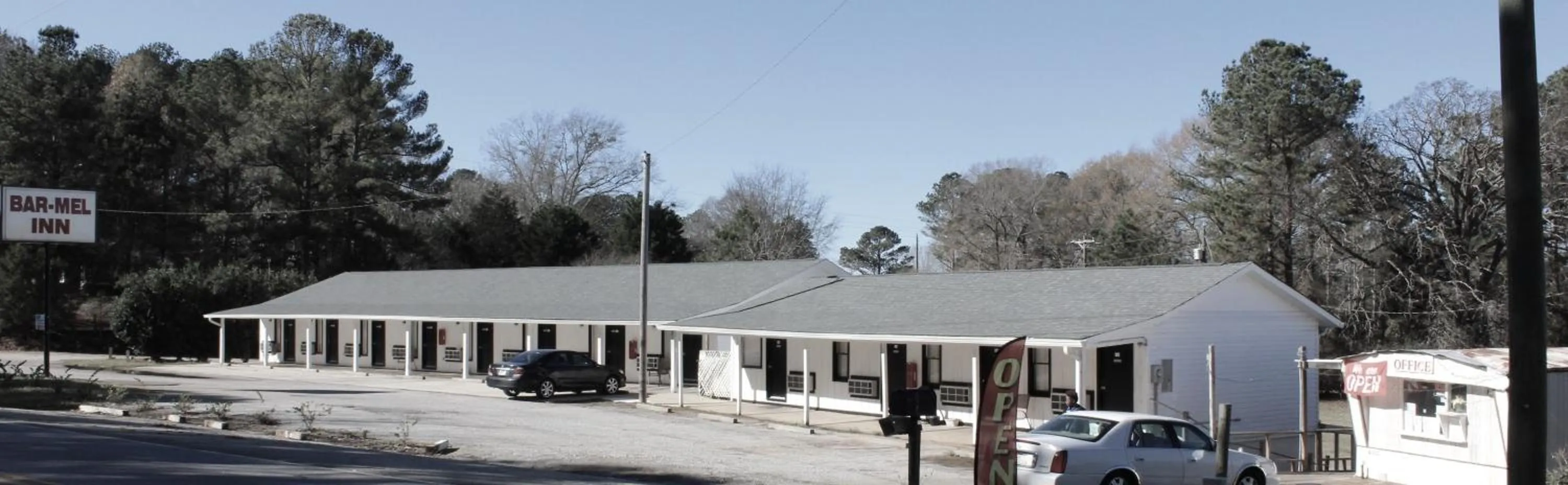 Property building in Bar-Mel Inn