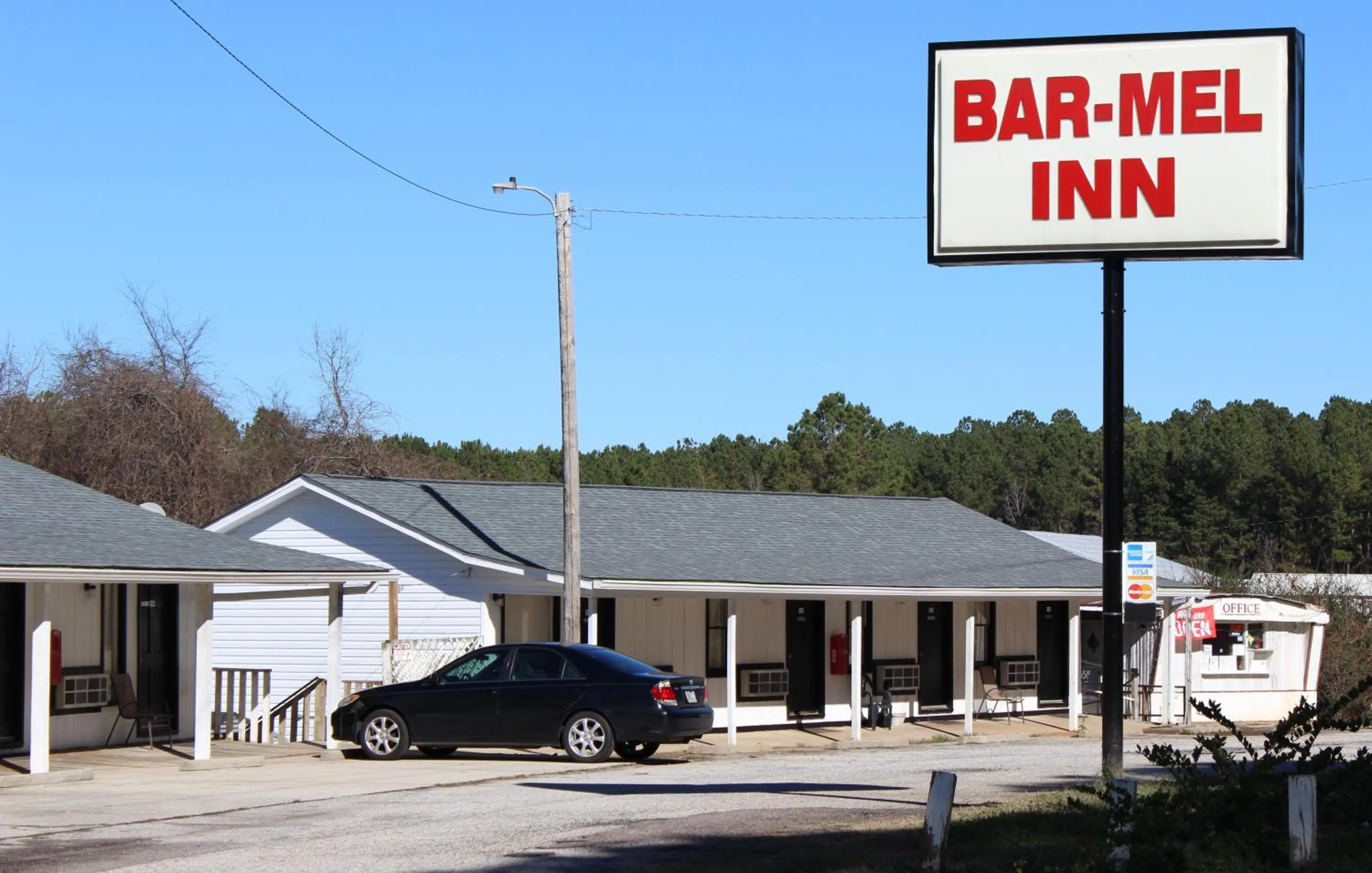 Property building in Bar-Mel Inn