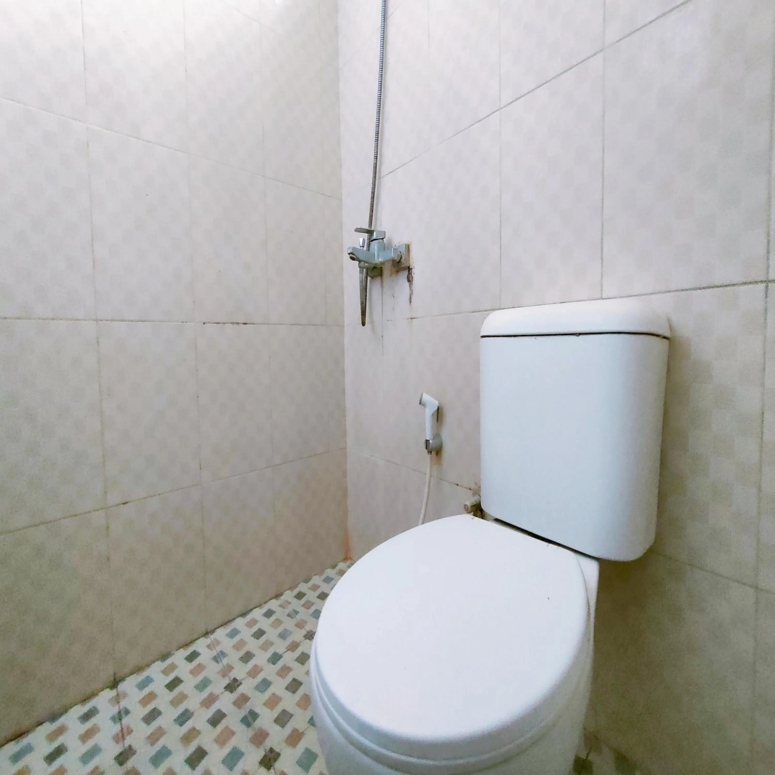 Bathroom in Capital O 90709 Djati Guest House