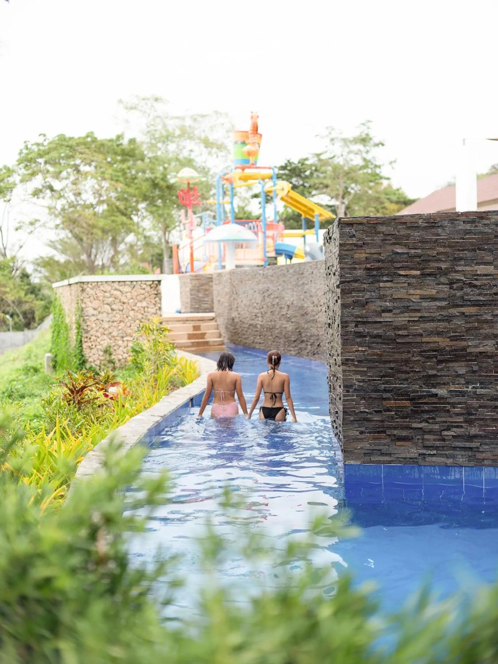 Pool view in Crusoe Cabins Costa Azalea