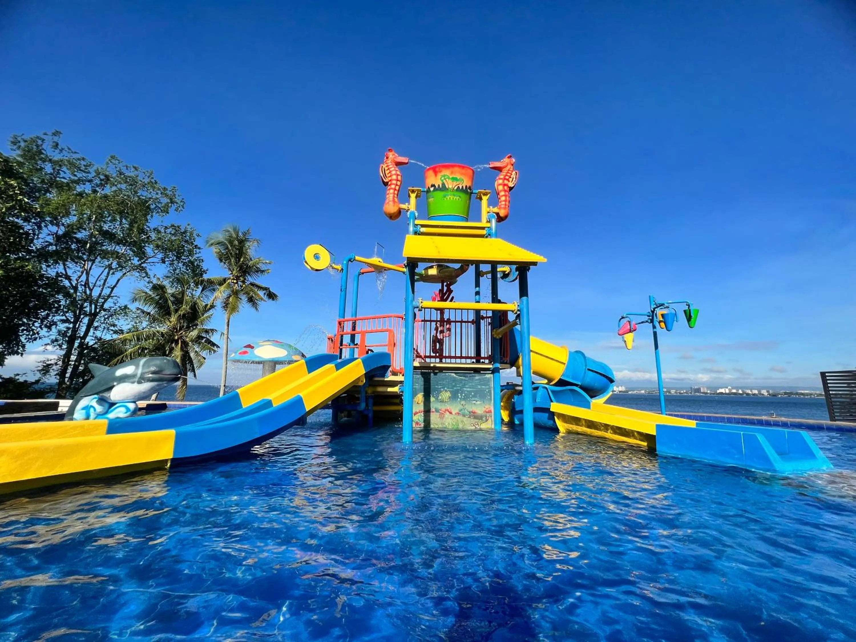 Aqua park in Crusoe Cabins Costa Azalea