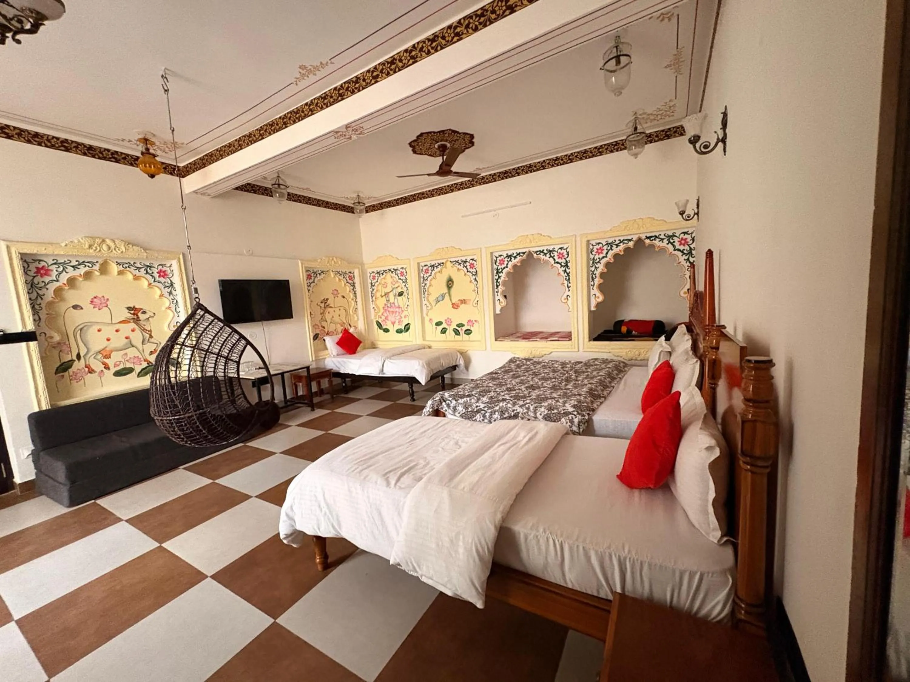 Bedroom, Bed in Hotel Ushaan Haveli