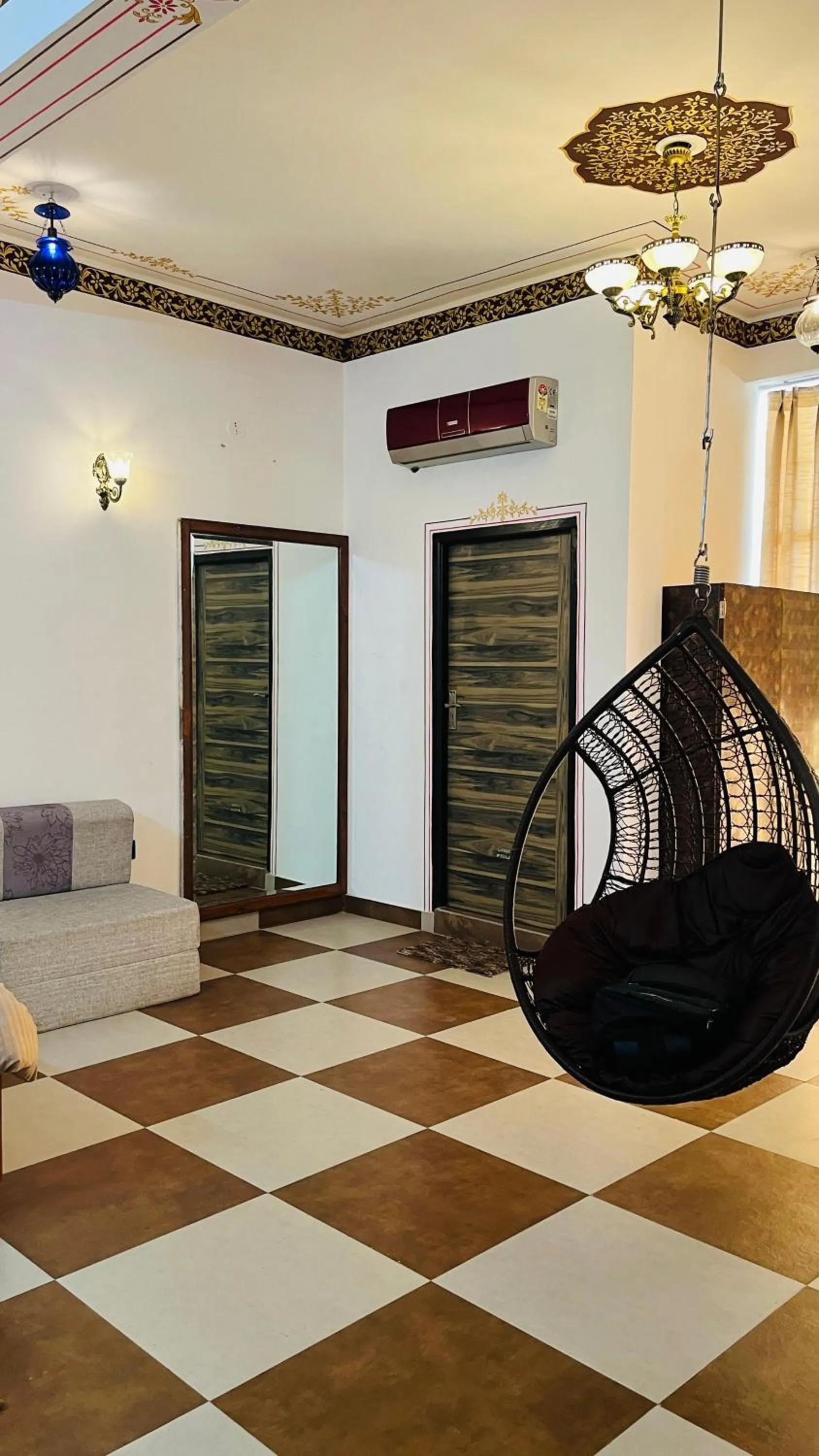 Living room in Hotel Ushaan Haveli