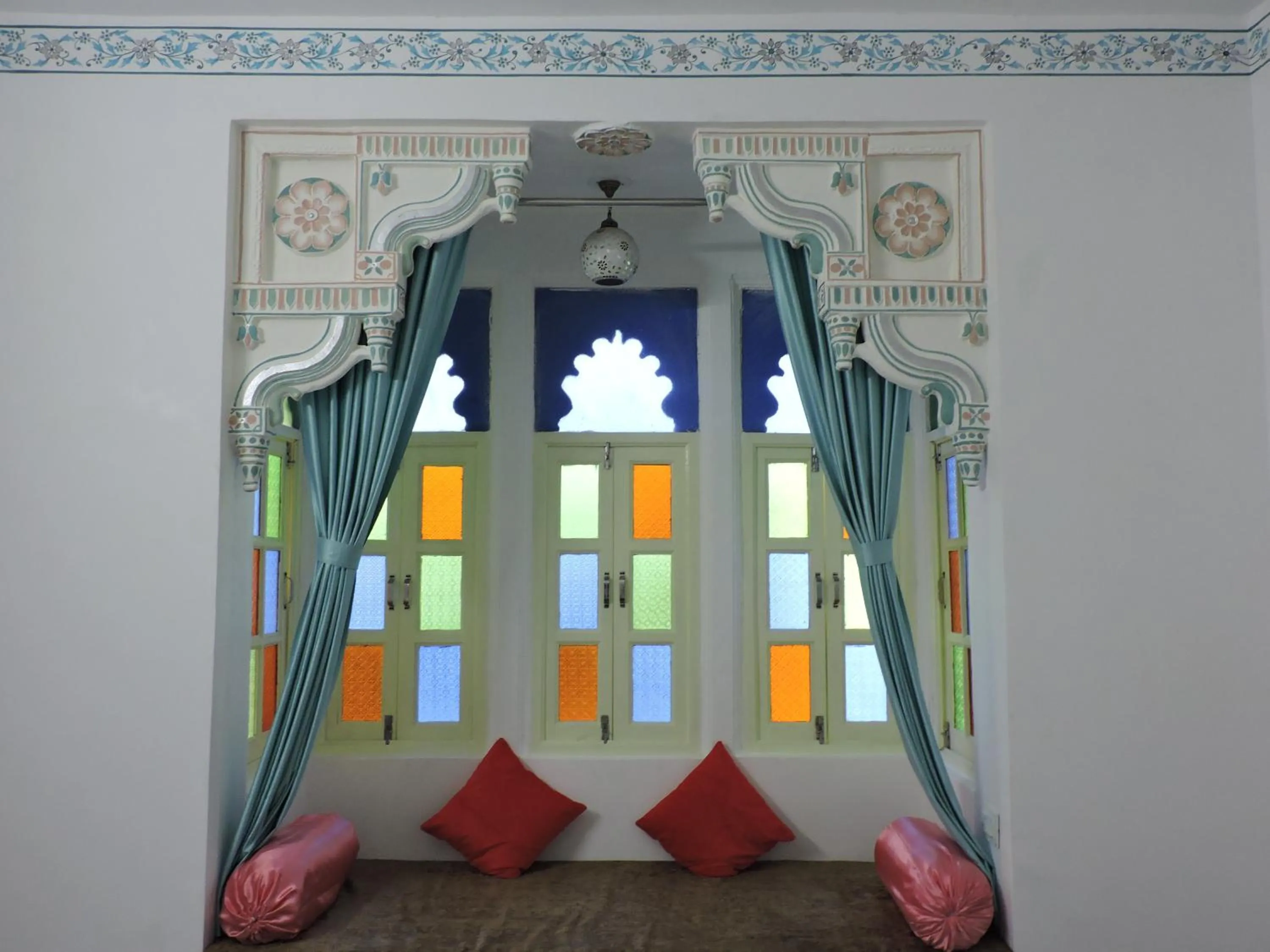 Seating area in Hotel Ushaan Haveli