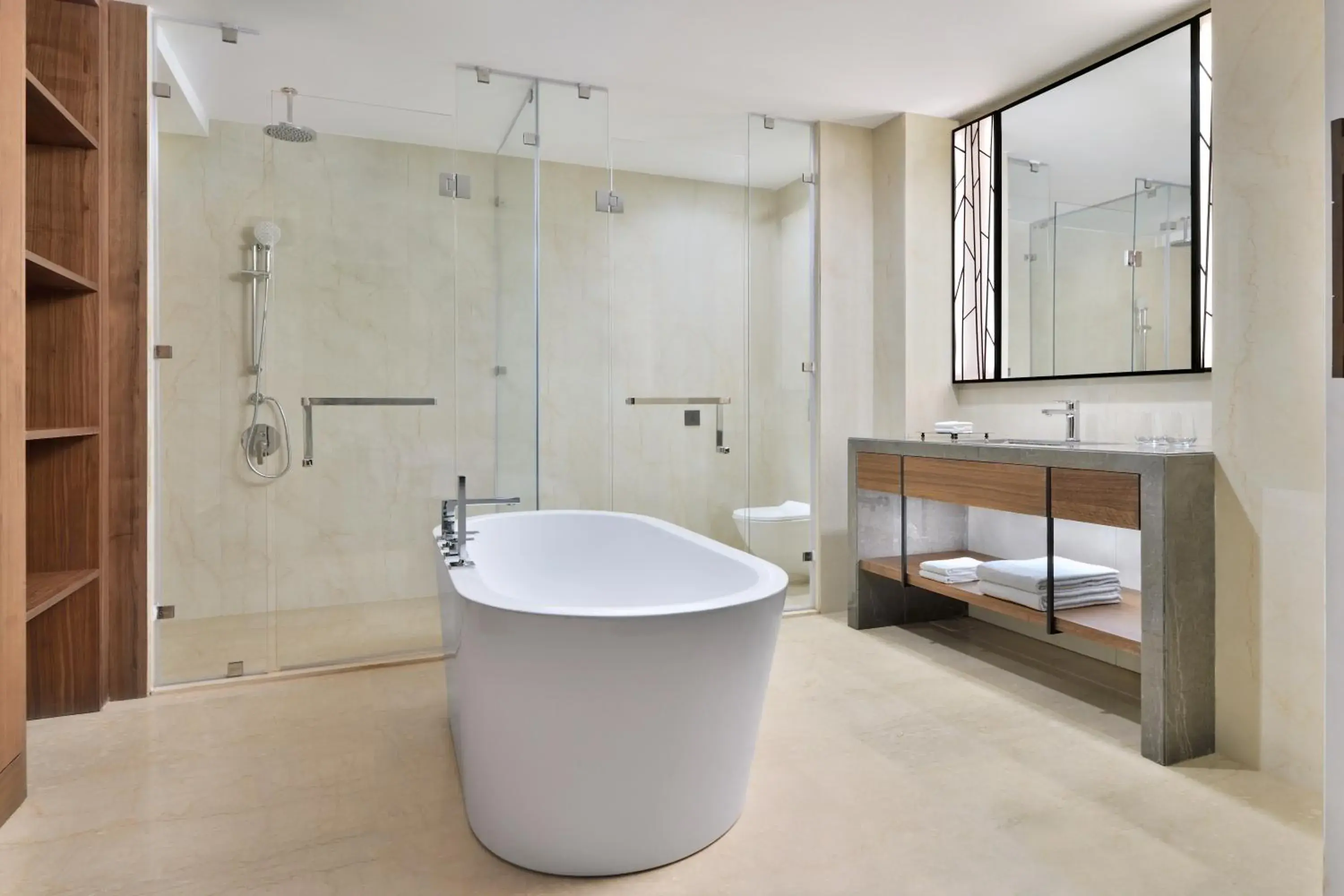 Deluxe King Room with Bathtub and Balcony - single occupancy in Courtyard by Marriott Mahabaleshwar Deluxe King Room with Bathtub and Balcony - single occupancy in Courtyard by Marriott Mahabaleshwar