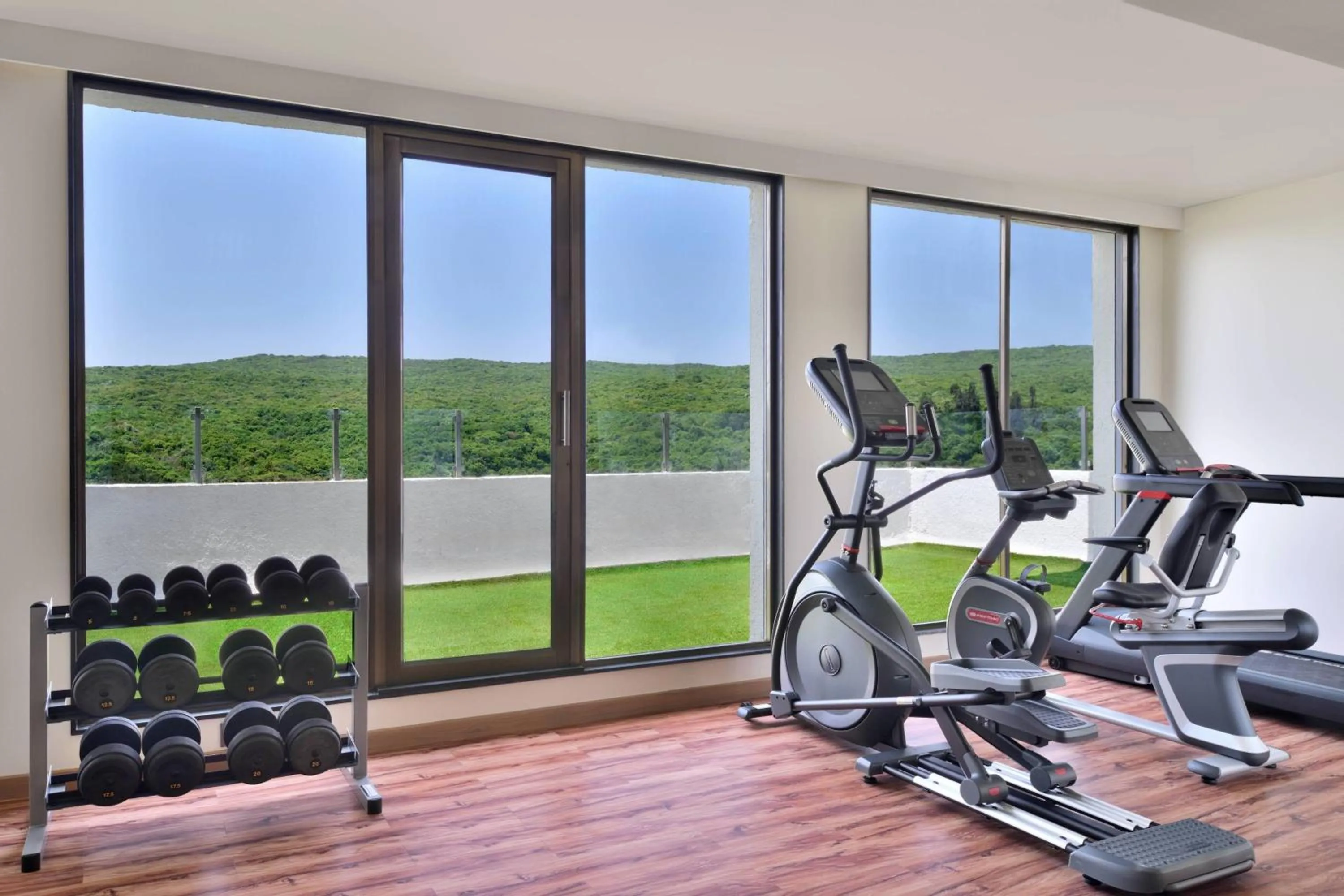 Fitness centre/facilities in Courtyard by Marriott Mahabaleshwar