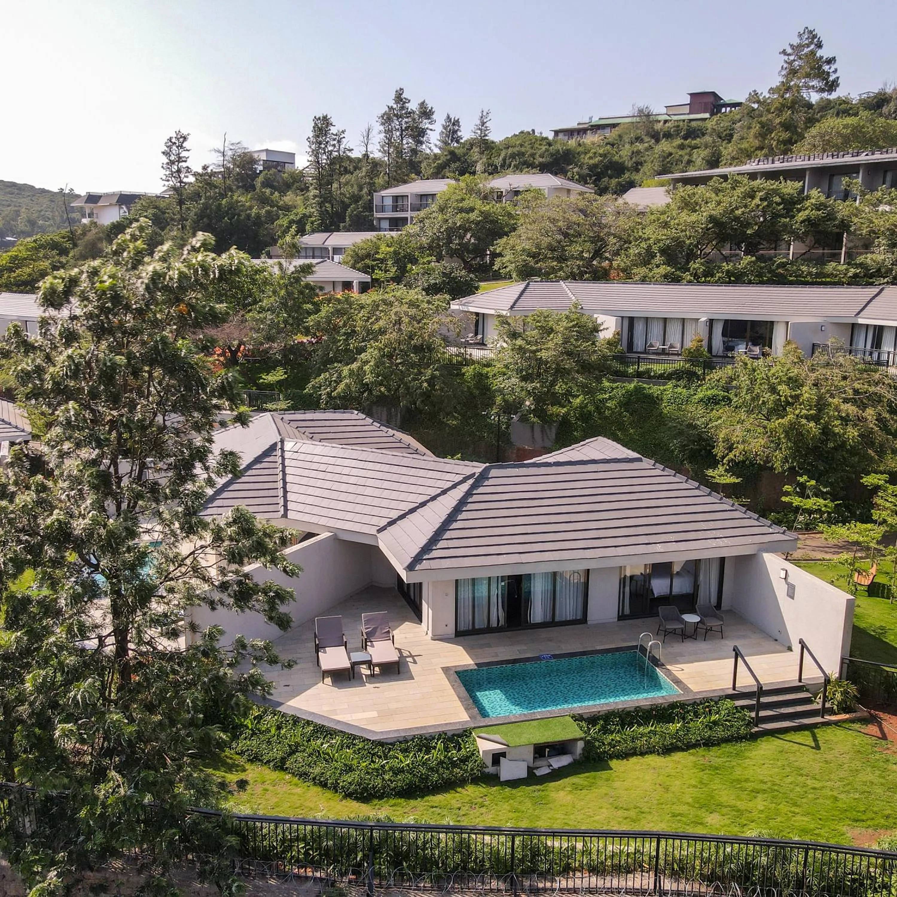 Property building in Courtyard by Marriott Mahabaleshwar