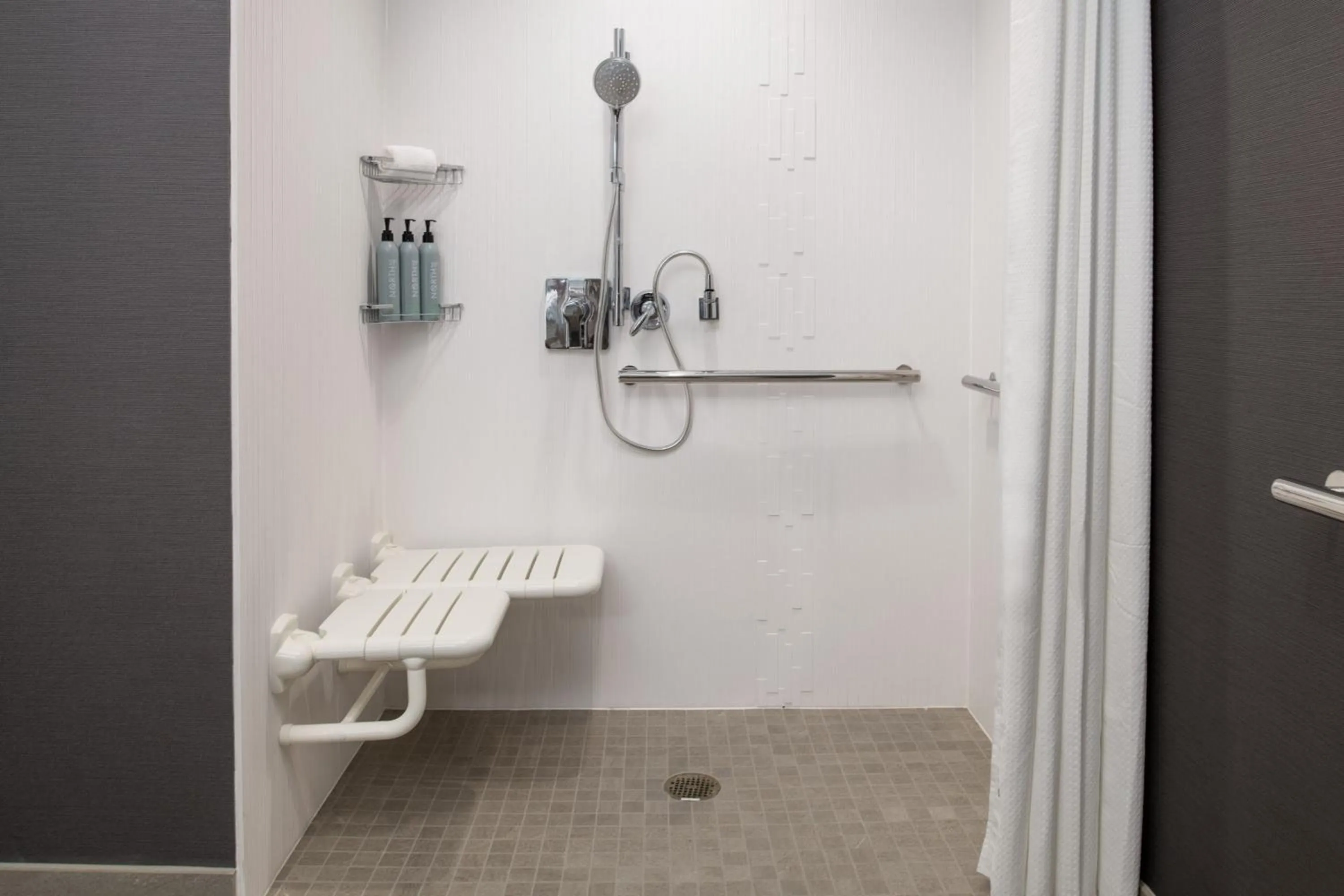 Bathroom in Courtyard by Marriott Santa Cruz