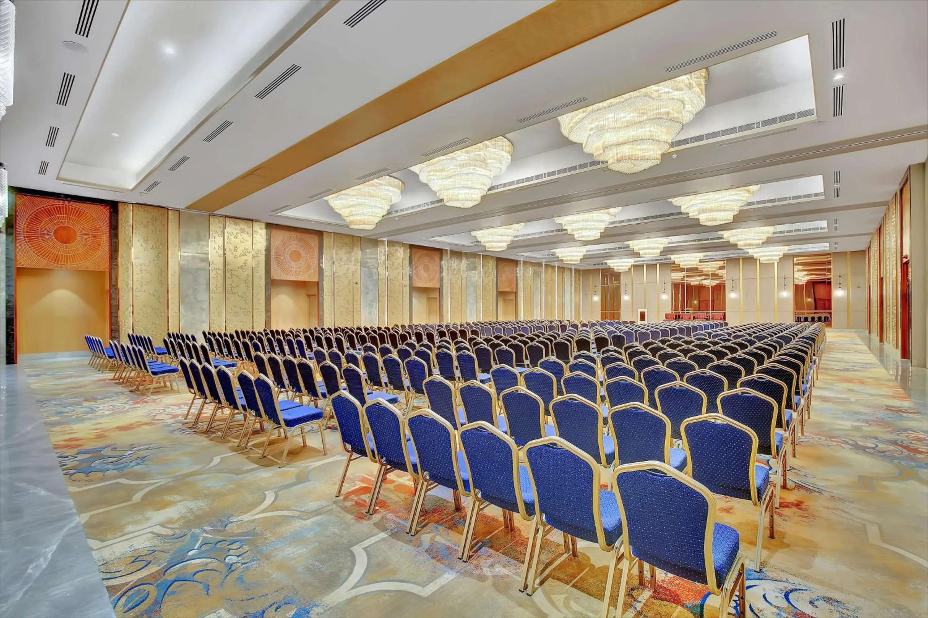 Banquet/Function facilities in Radisson RED Chandigarh Mohali