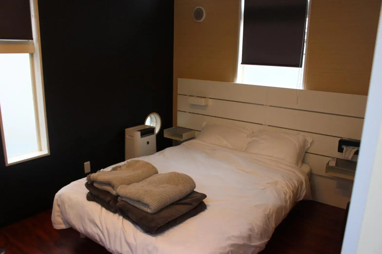 Photo of the whole room, Bed in En- Hostel & Café bar Photo of the whole room, Bed in En- Hostel & Café bar