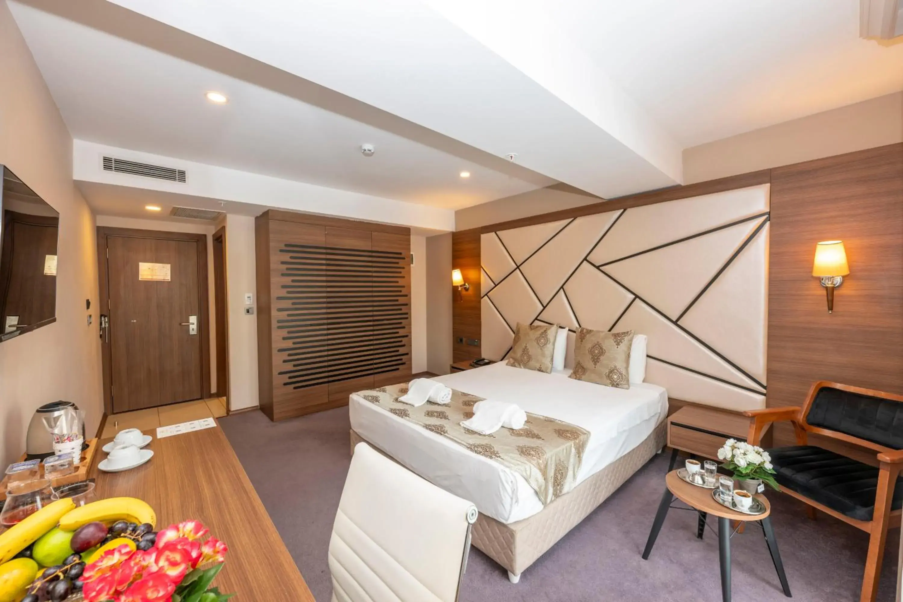 Massage, Bed in Litros Hotel & Spa Massage, Bed in Litros Hotel & Spa