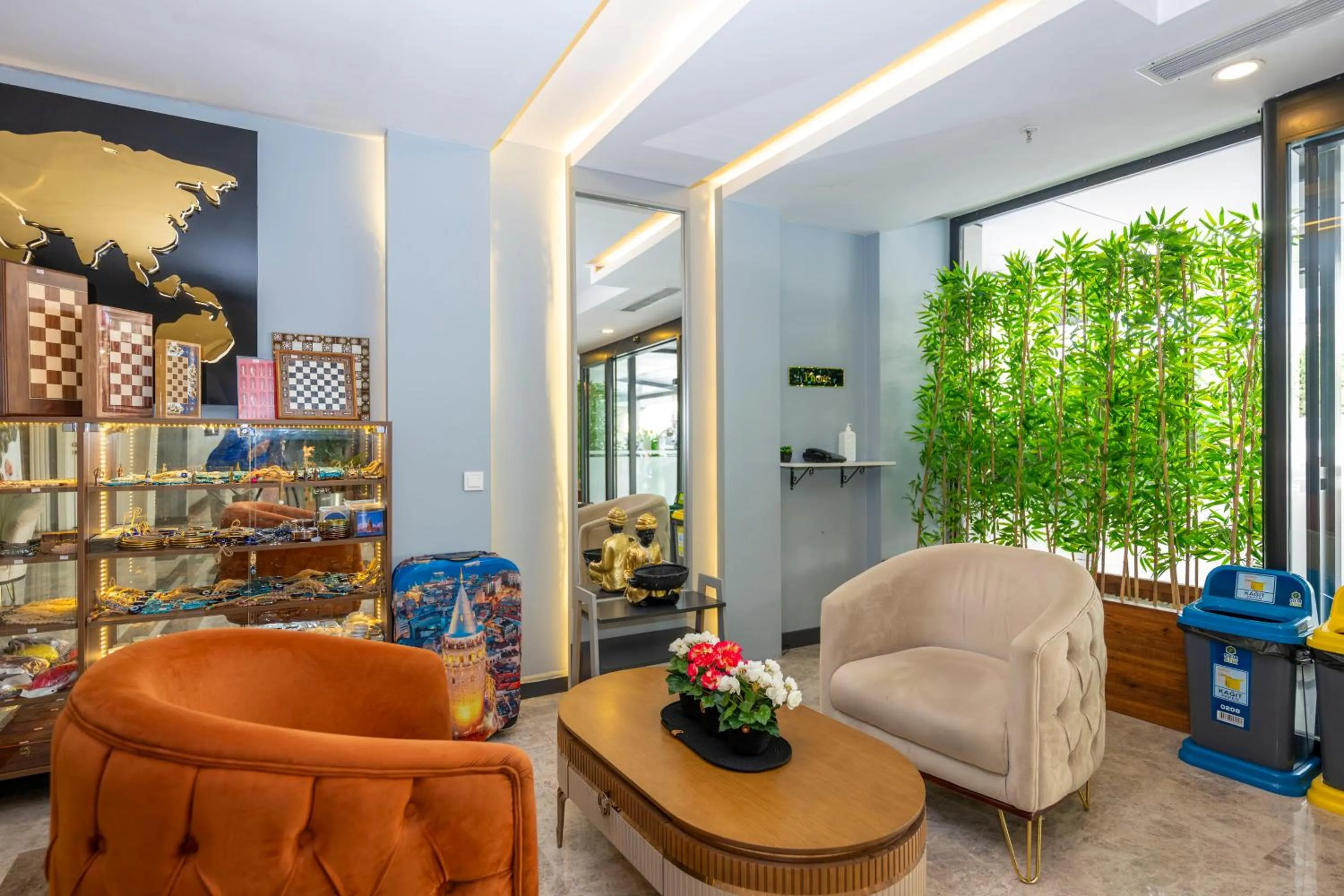 Seating area in Litros Hotel & Spa