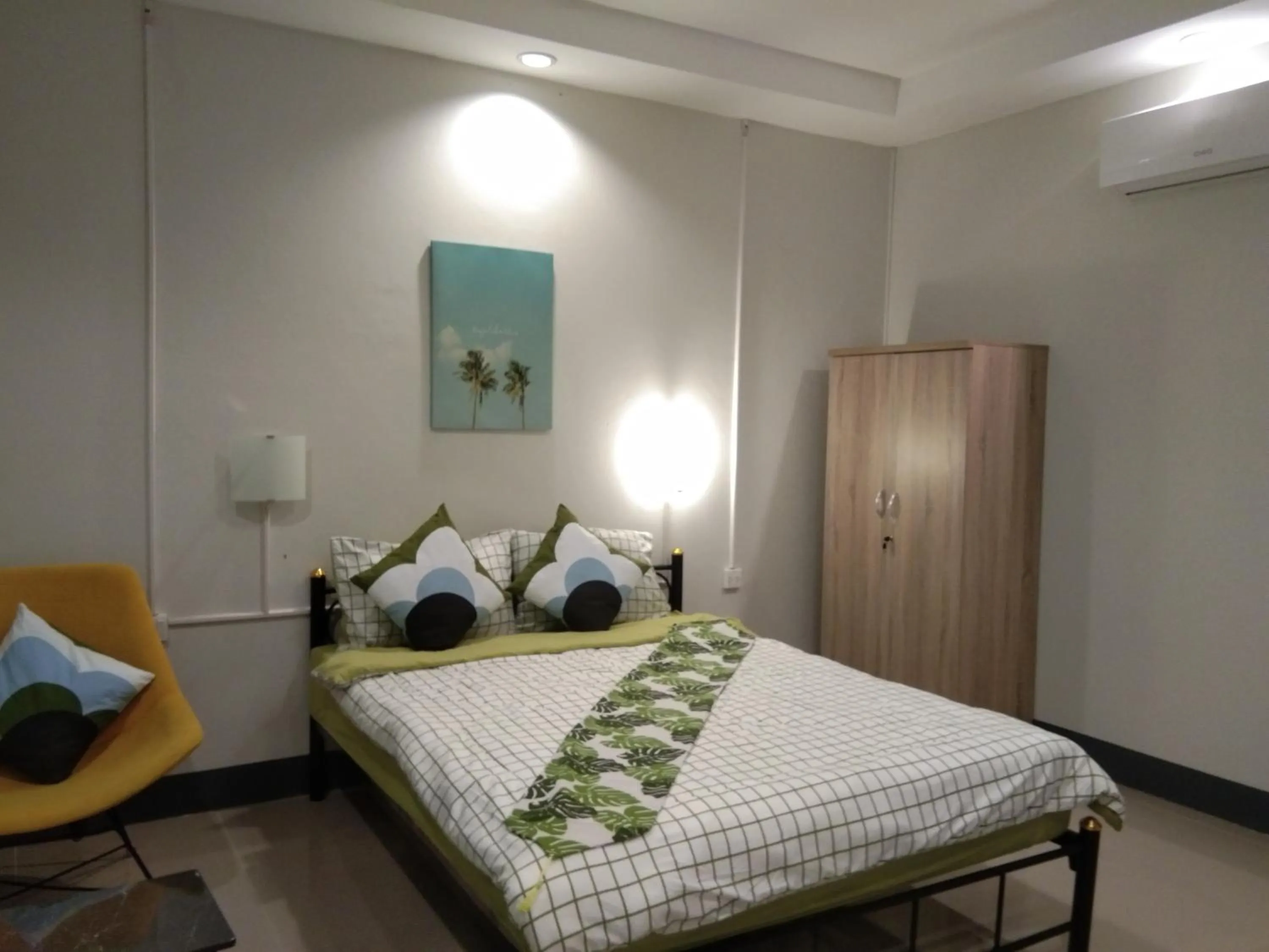 Bed in Cessna Park Resort and Hotel