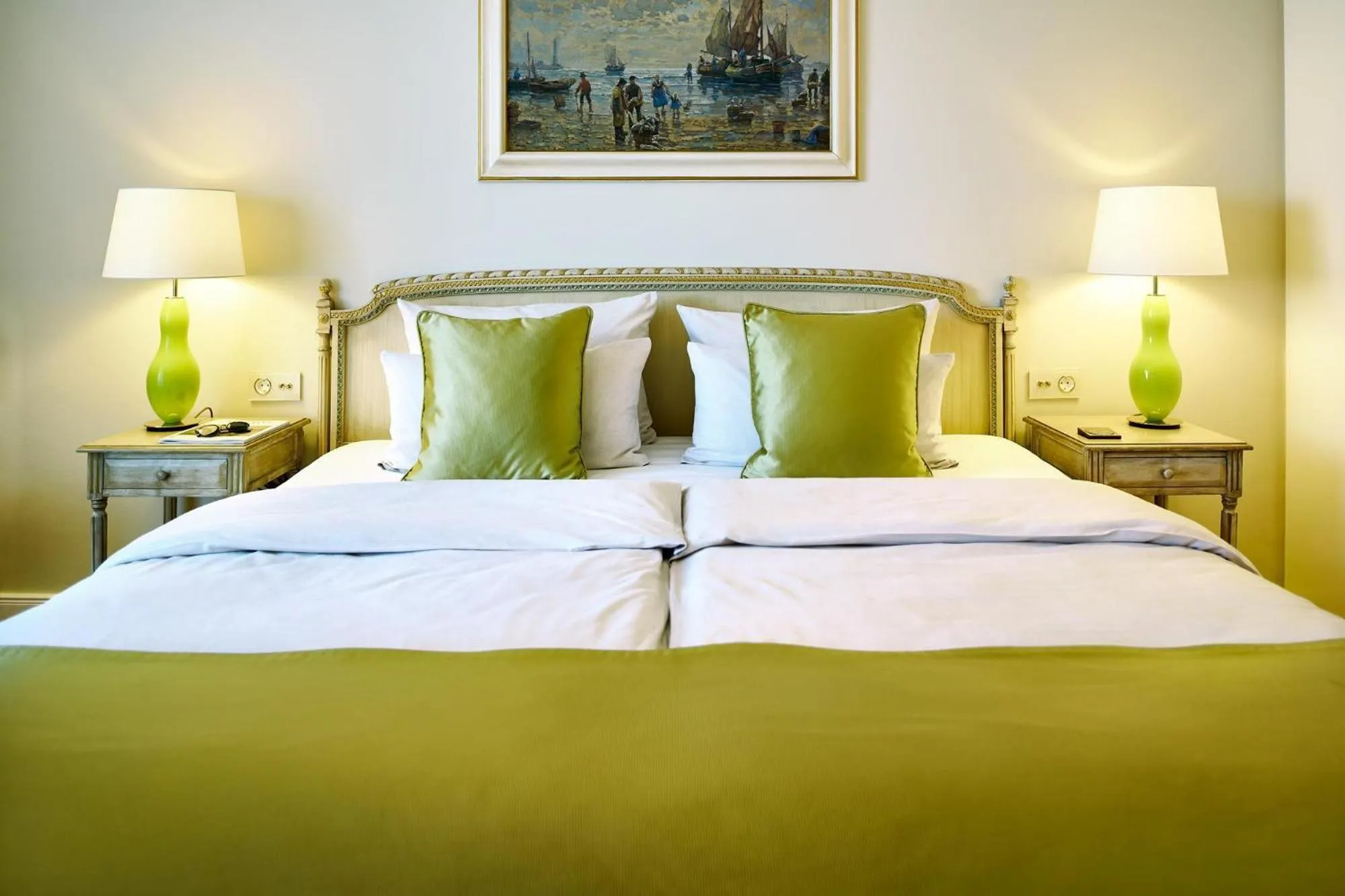 Photo of the whole room, Bed in Parkhotel Gütersloh