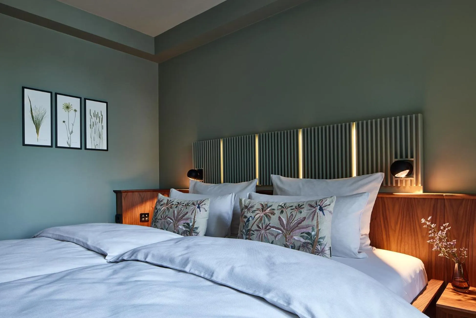 Photo of the whole room, Bed in Parkhotel Gütersloh