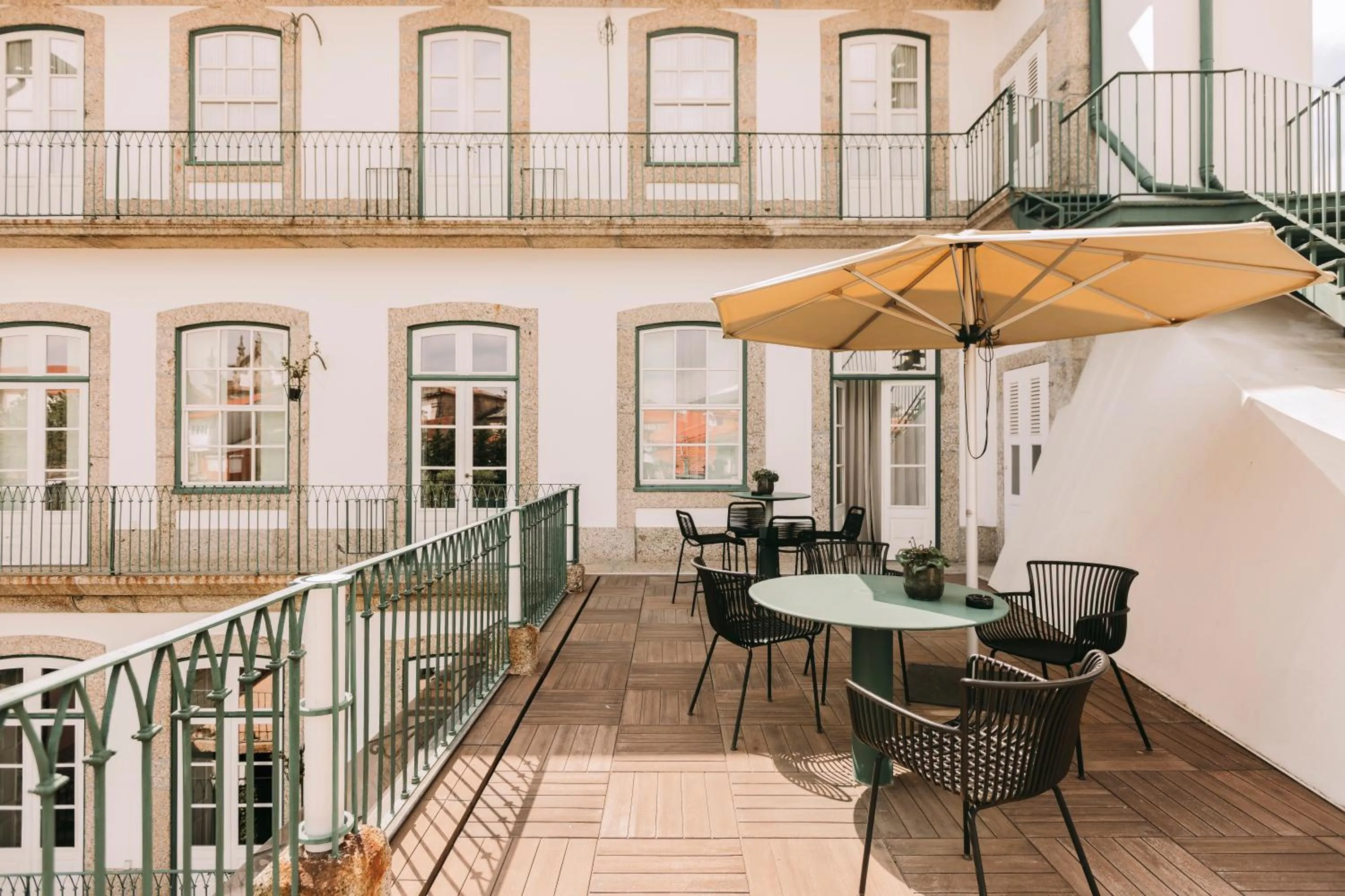 Patio in Torel Royal Court