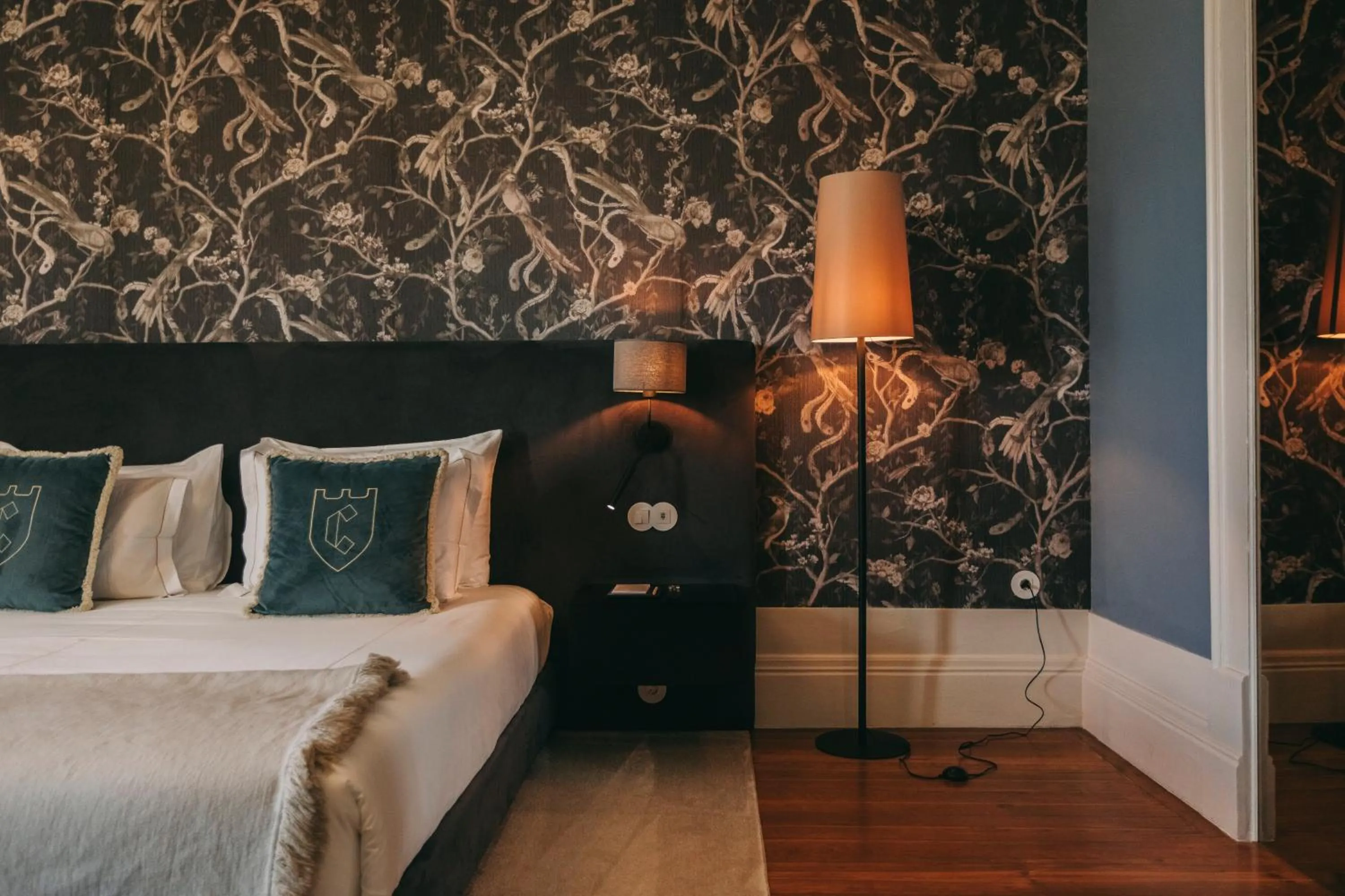 Bed in Torel Royal Court