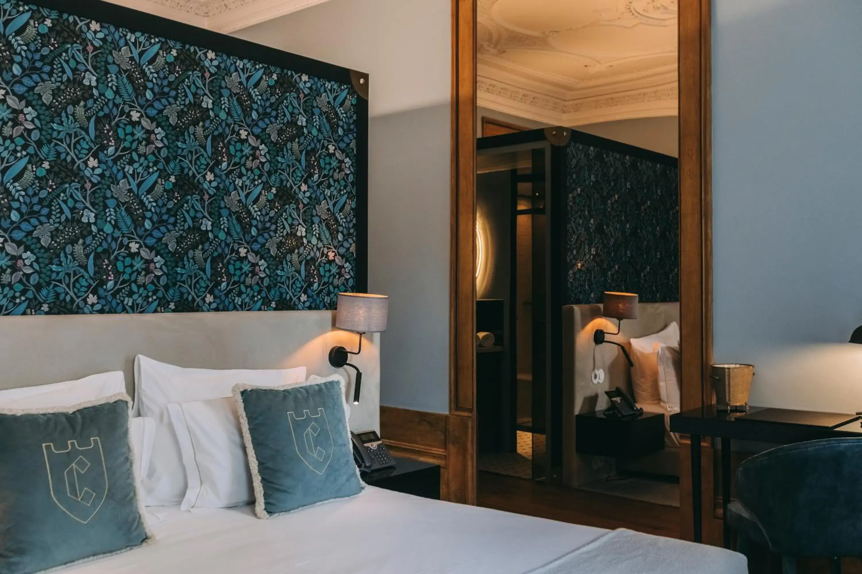 Bedroom, Bed in Torel Royal Court Bedroom, Bed in Torel Royal Court