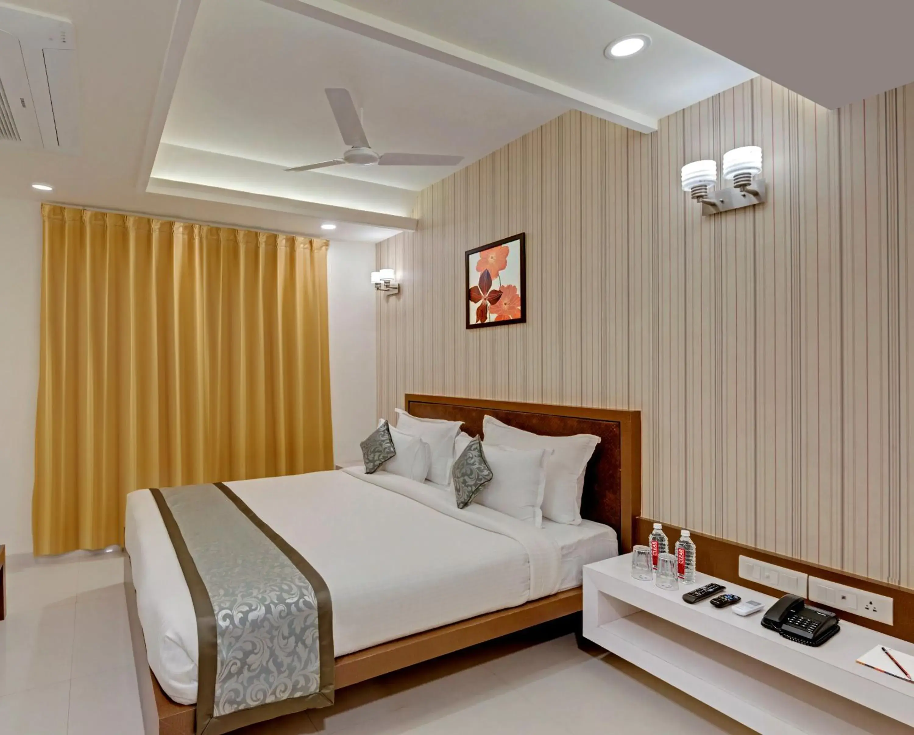 Bed in Click Collection Jaipur, Sindhi Camp Bed in Click Collection Jaipur, Sindhi Camp