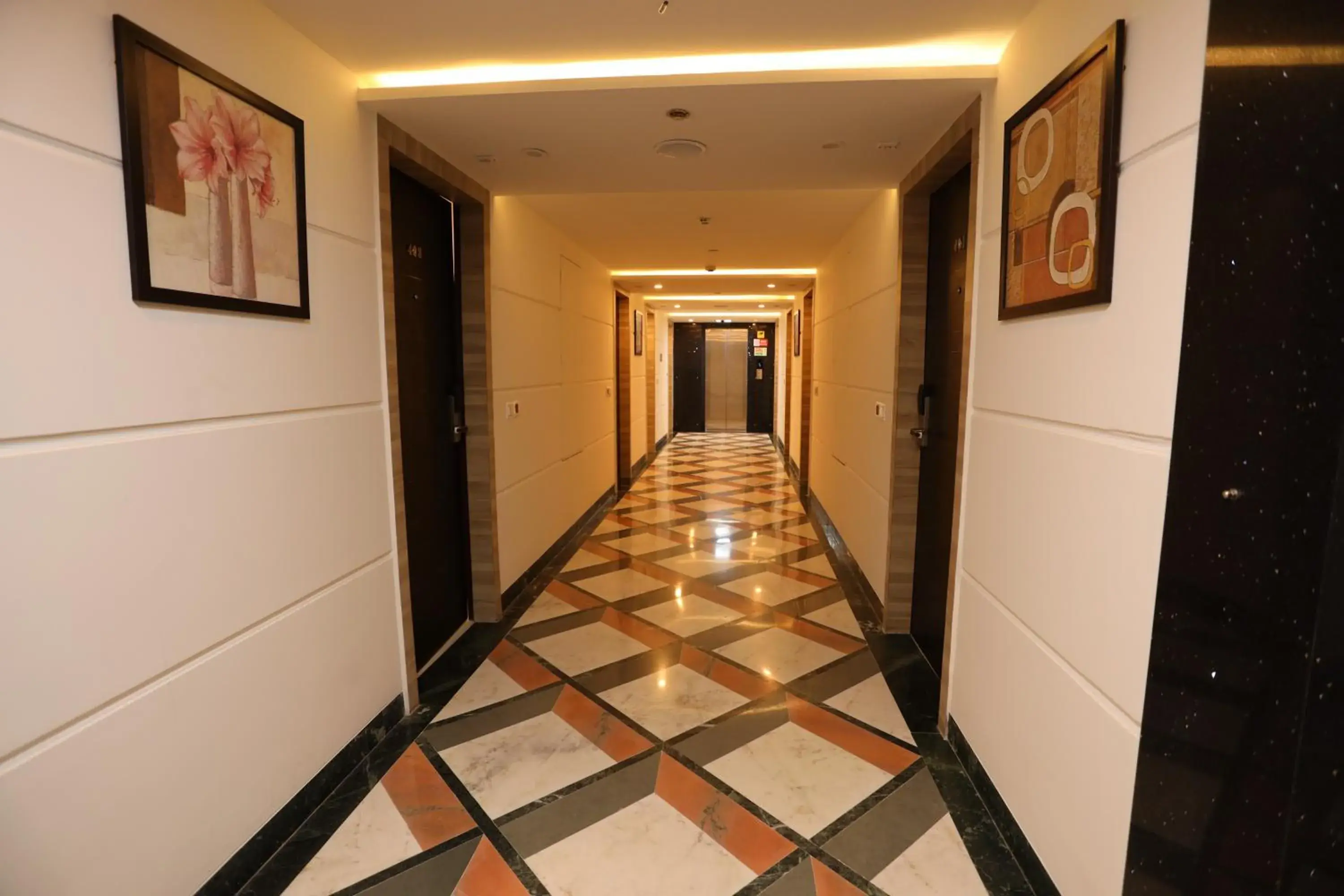 Facade/entrance in Click Collection Jaipur, Sindhi Camp Facade/entrance in Click Collection Jaipur, Sindhi Camp