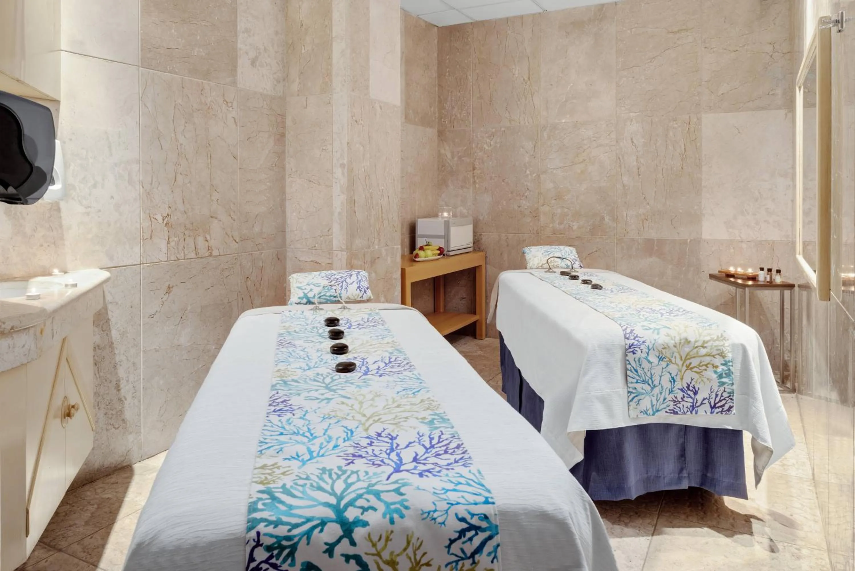 Spa and wellness centre/facilities, Bed in Wyndham Grand Cancun All Inclusive Resort & Villas