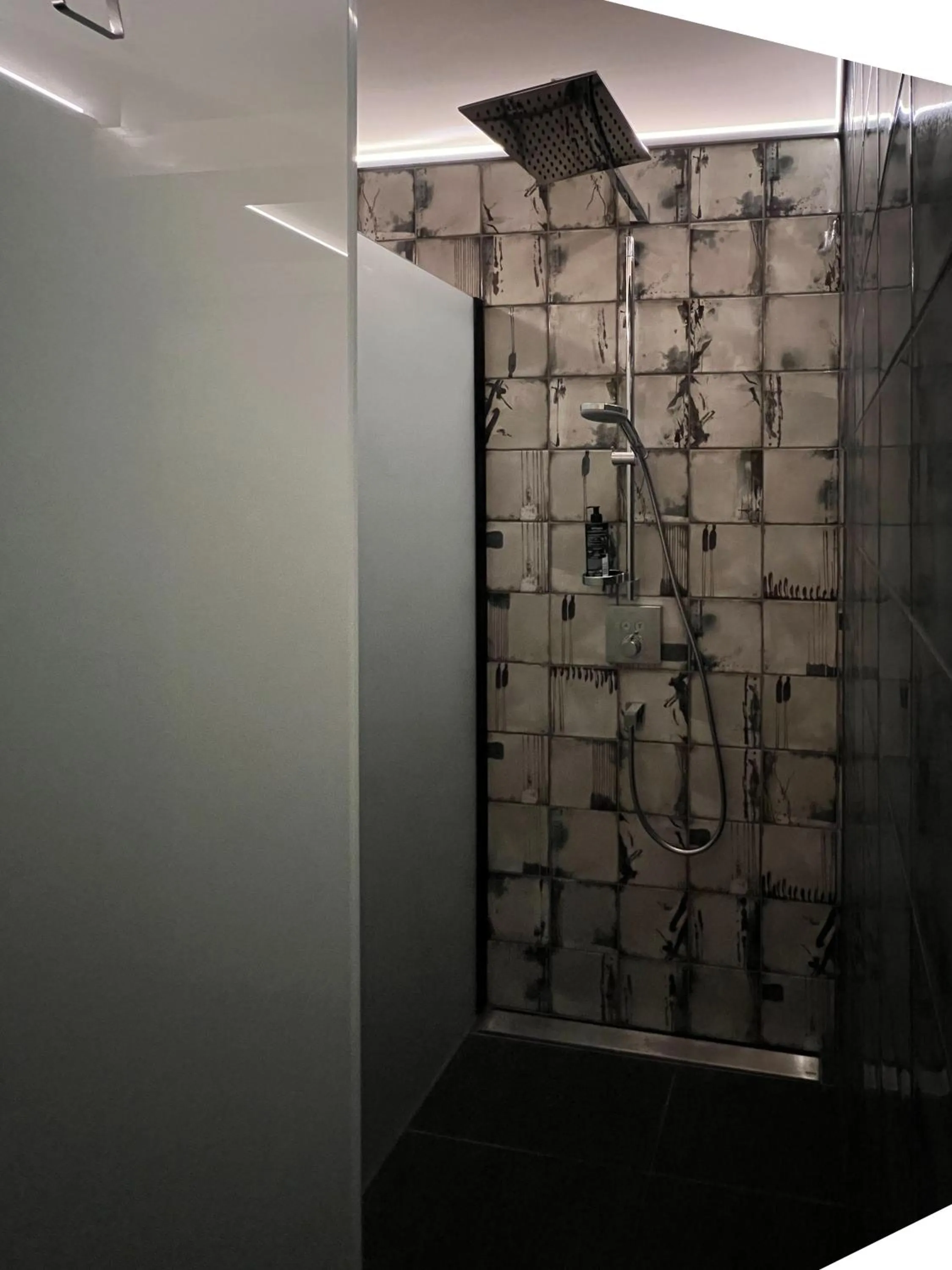 Shower in The Kepos Hotel Erlangen