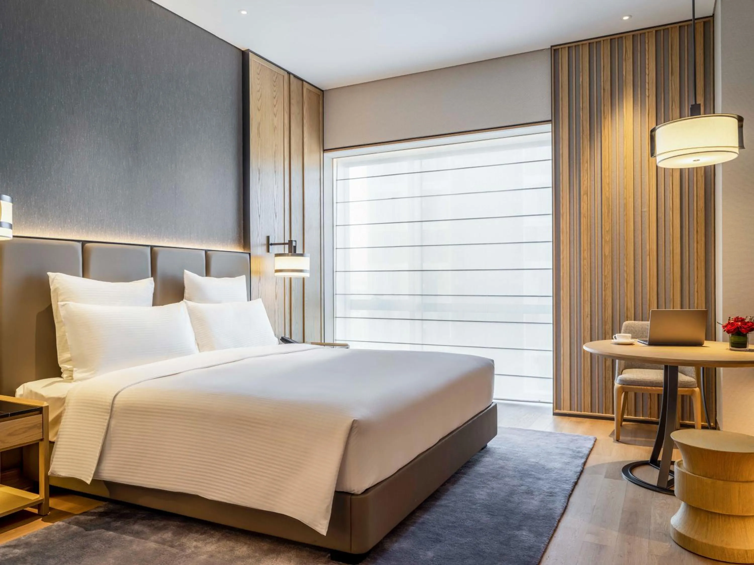 People, Bed in Pullman Dali