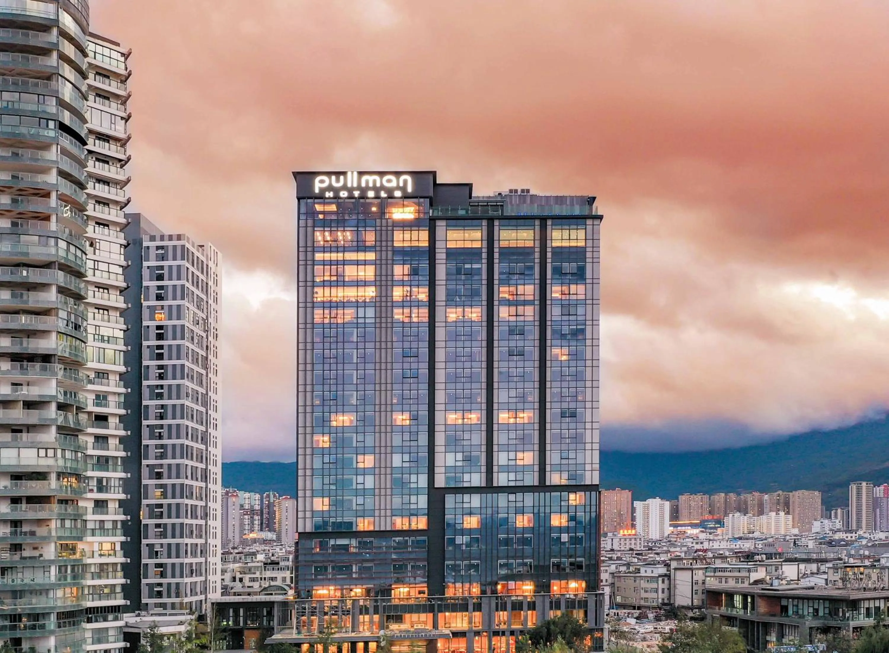 Sunset in Pullman Dali