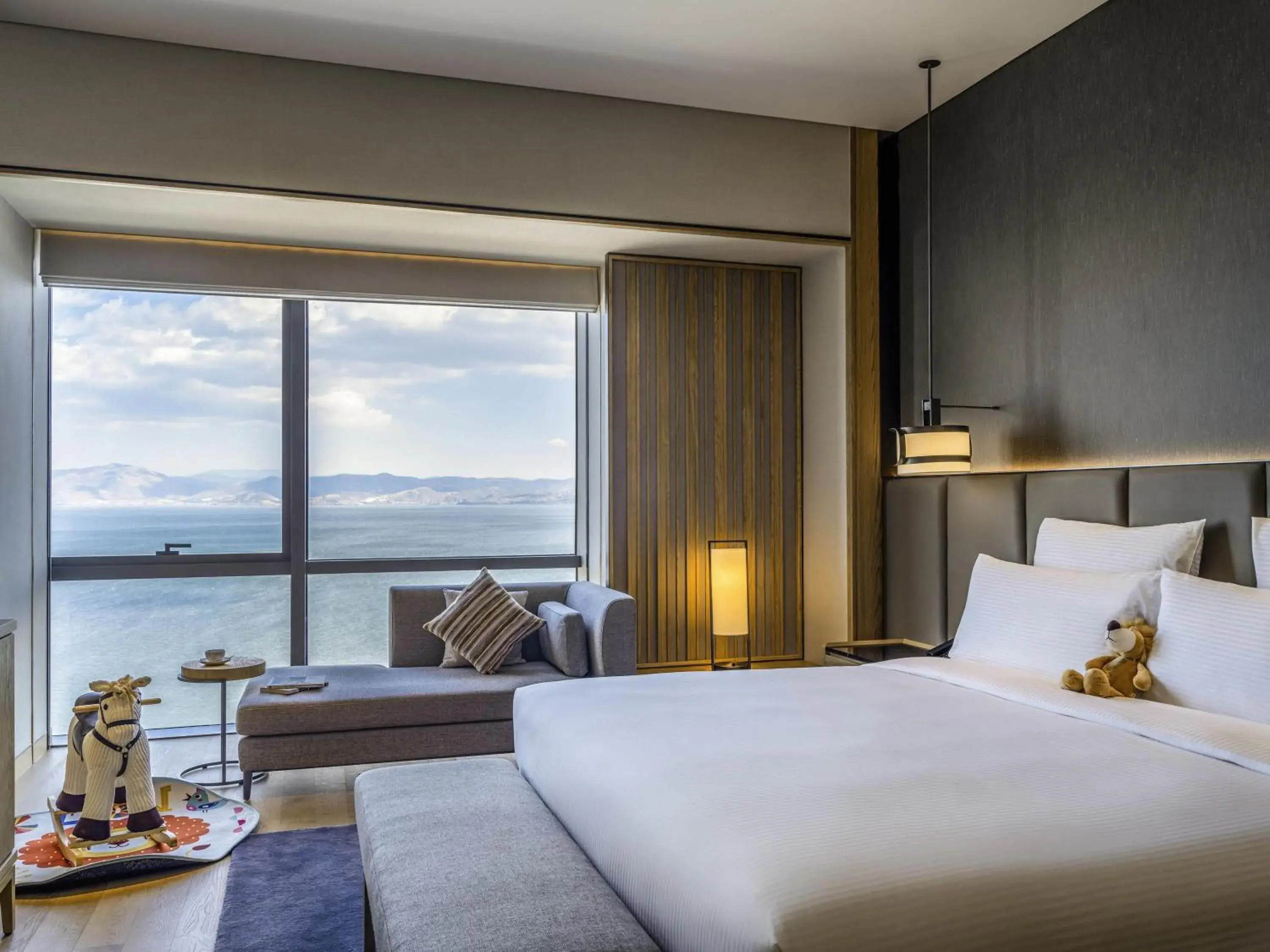 Bedroom, Bed in Pullman Dali Bedroom, Bed in Pullman Dali