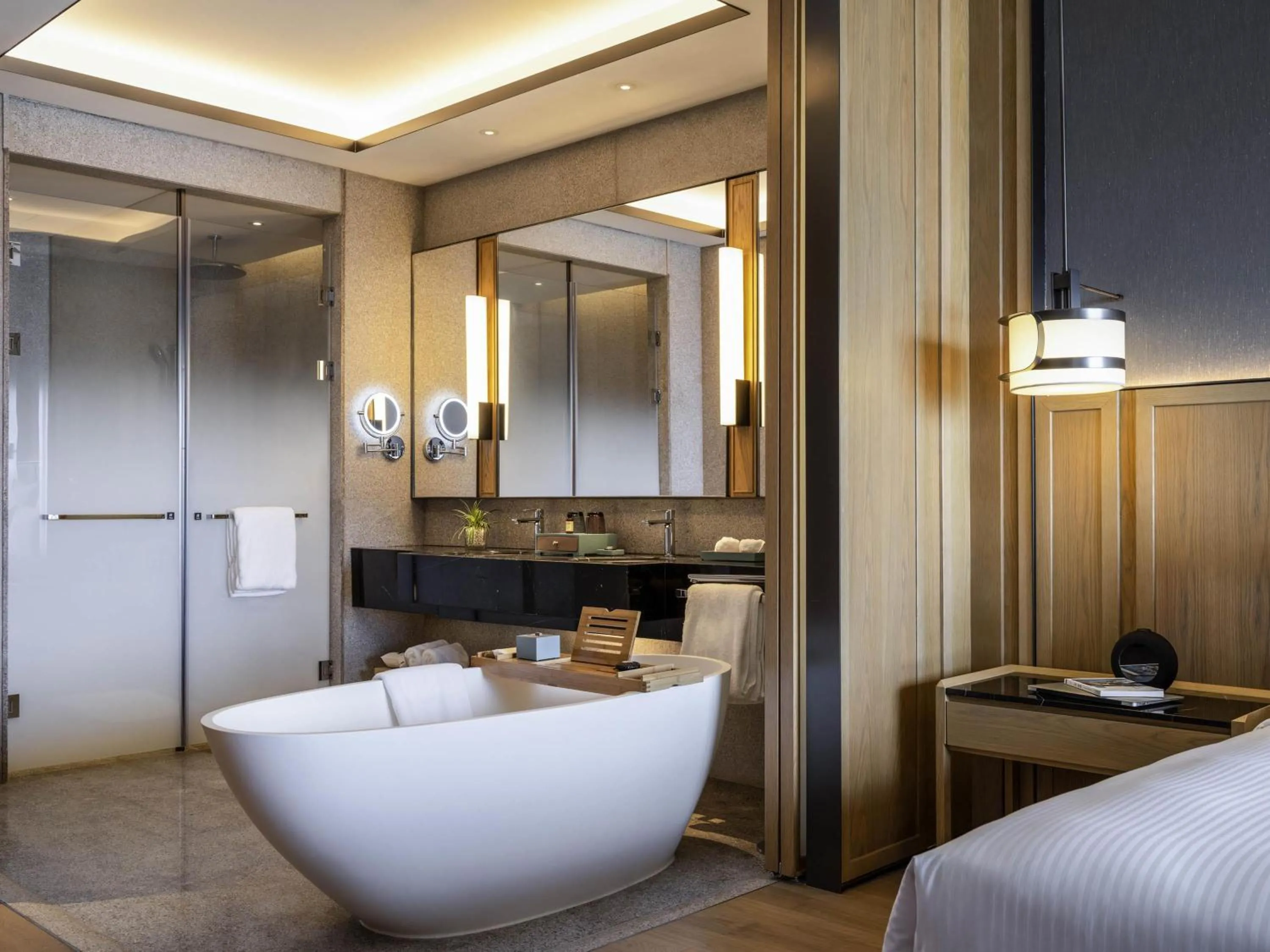 Bedroom in Pullman Dali