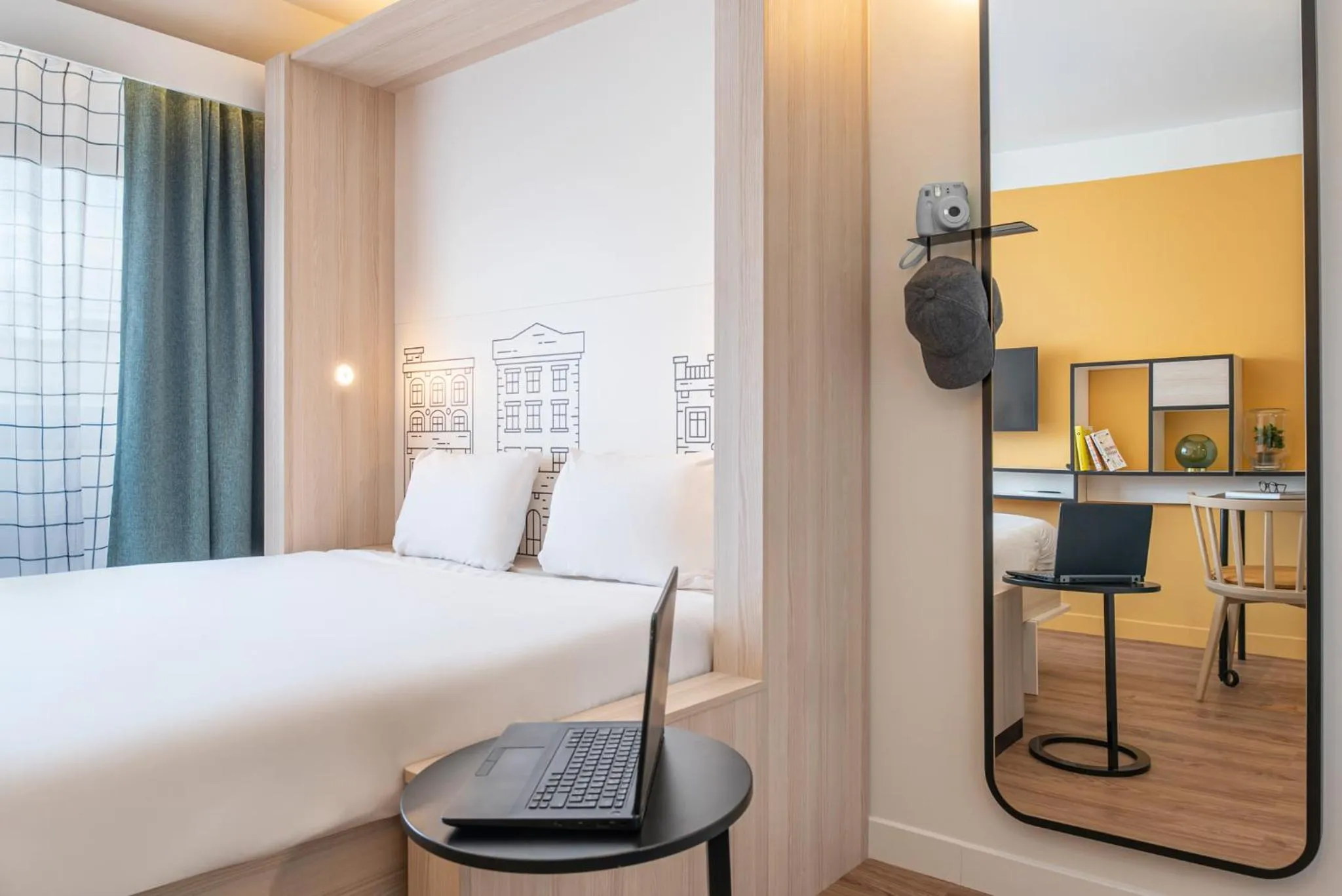 Bed in Aparthotel Adagio Access Kiel City