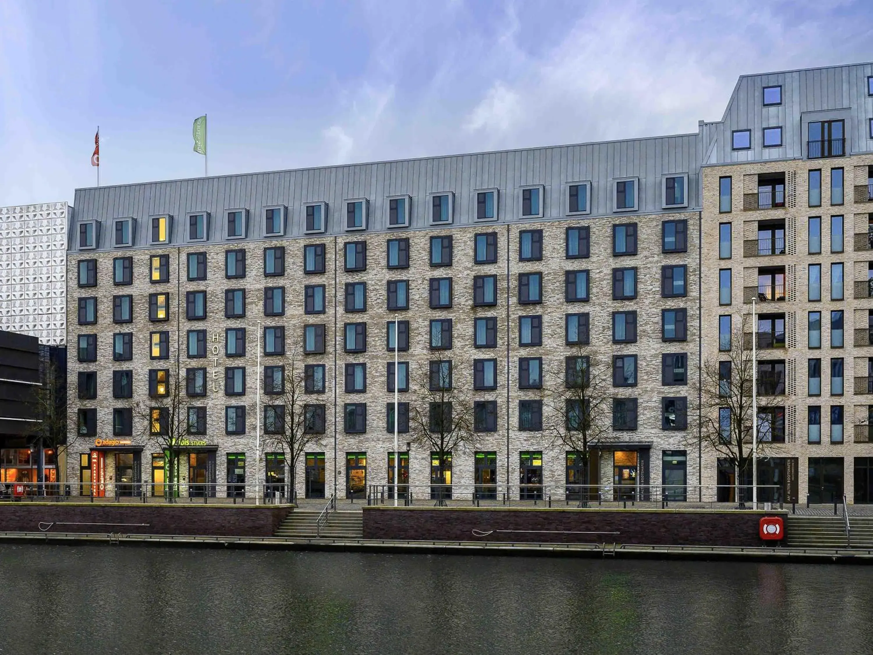 Property building in Aparthotel Adagio Access Kiel City Property building in Aparthotel Adagio Access Kiel City