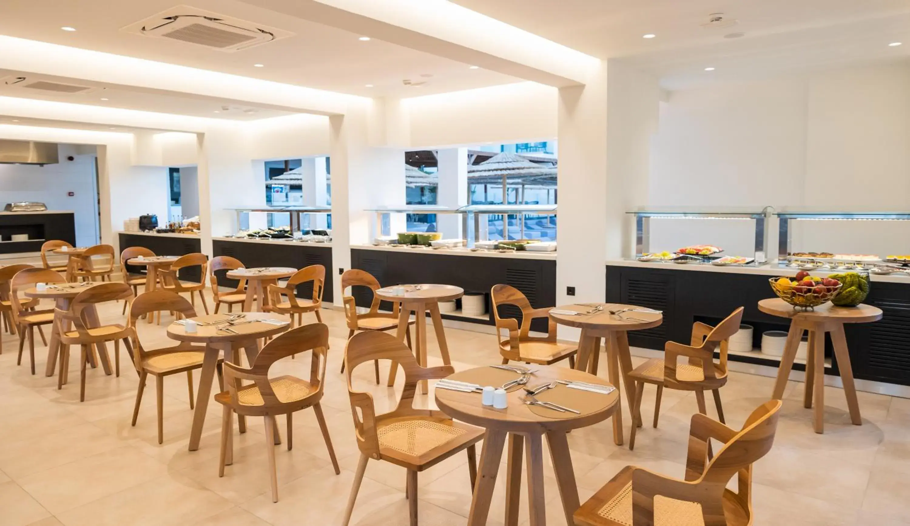 Restaurant/places to eat in Cabana Blu Hotel & Suites Restaurant/places to eat in Cabana Blu Hotel & Suites