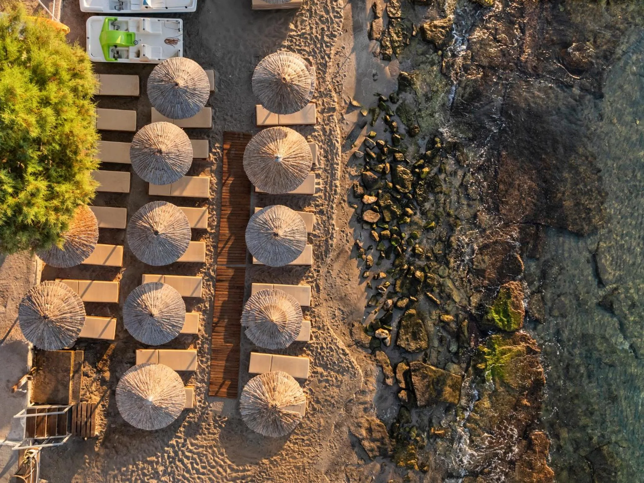 Beach in Cabana Blu Hotel & Suites