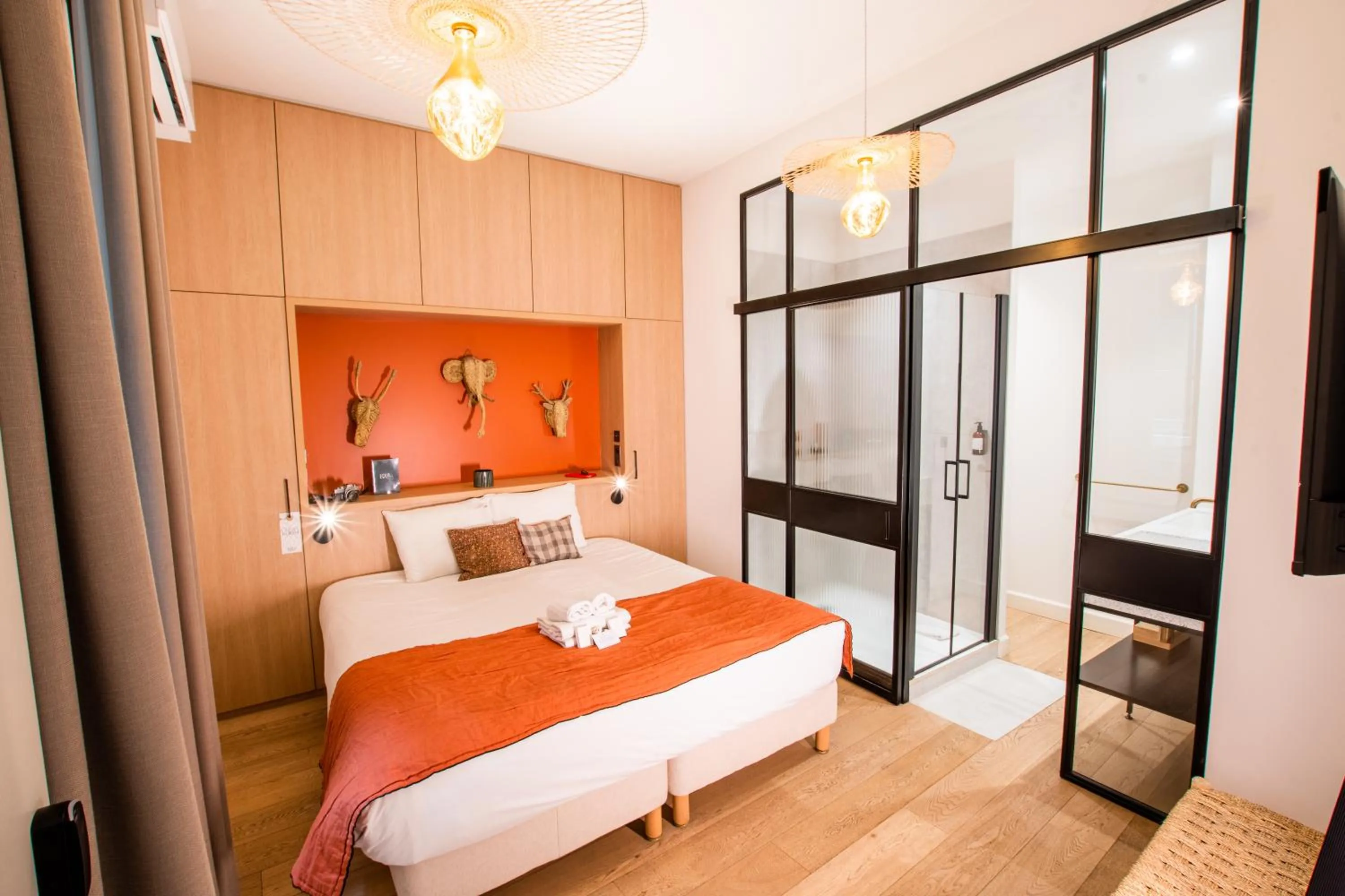 Bed in LOLA Boutique Hôtel - Bordeaux Centre