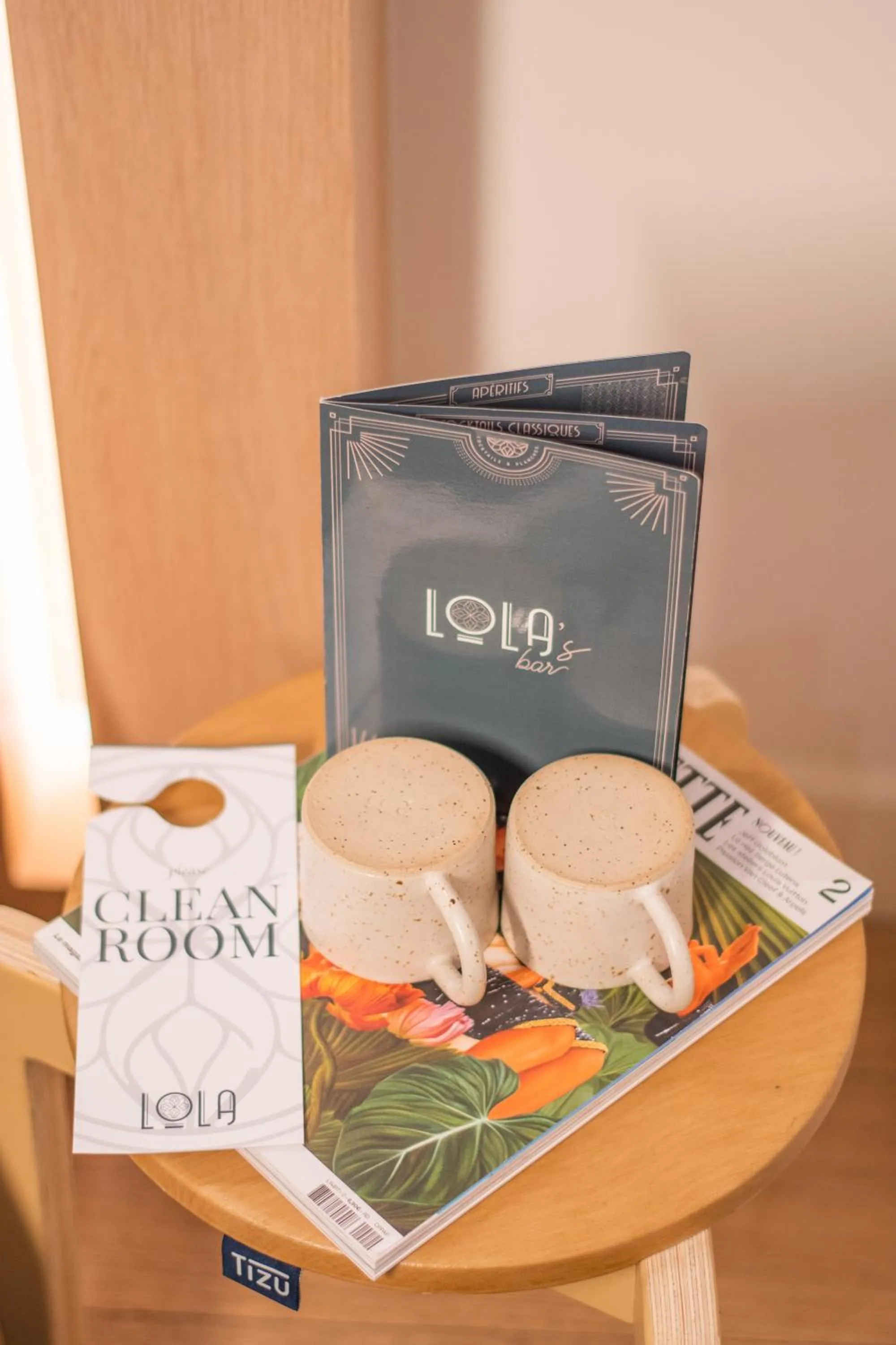 room service in LOLA Boutique Hôtel - Bordeaux Centre