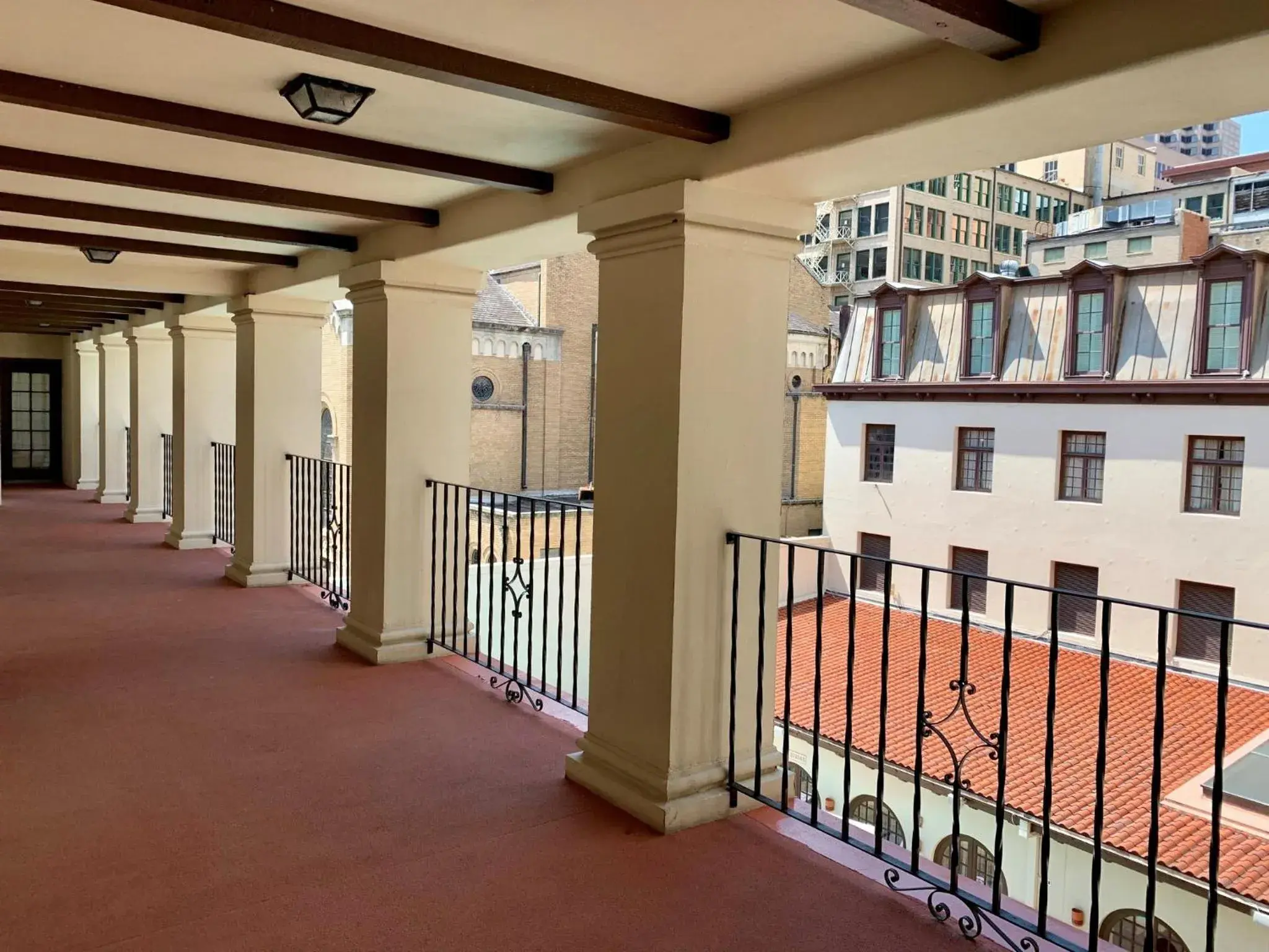 Property building in Omni La Mansion del Rio Property building in Omni La Mansion del Rio