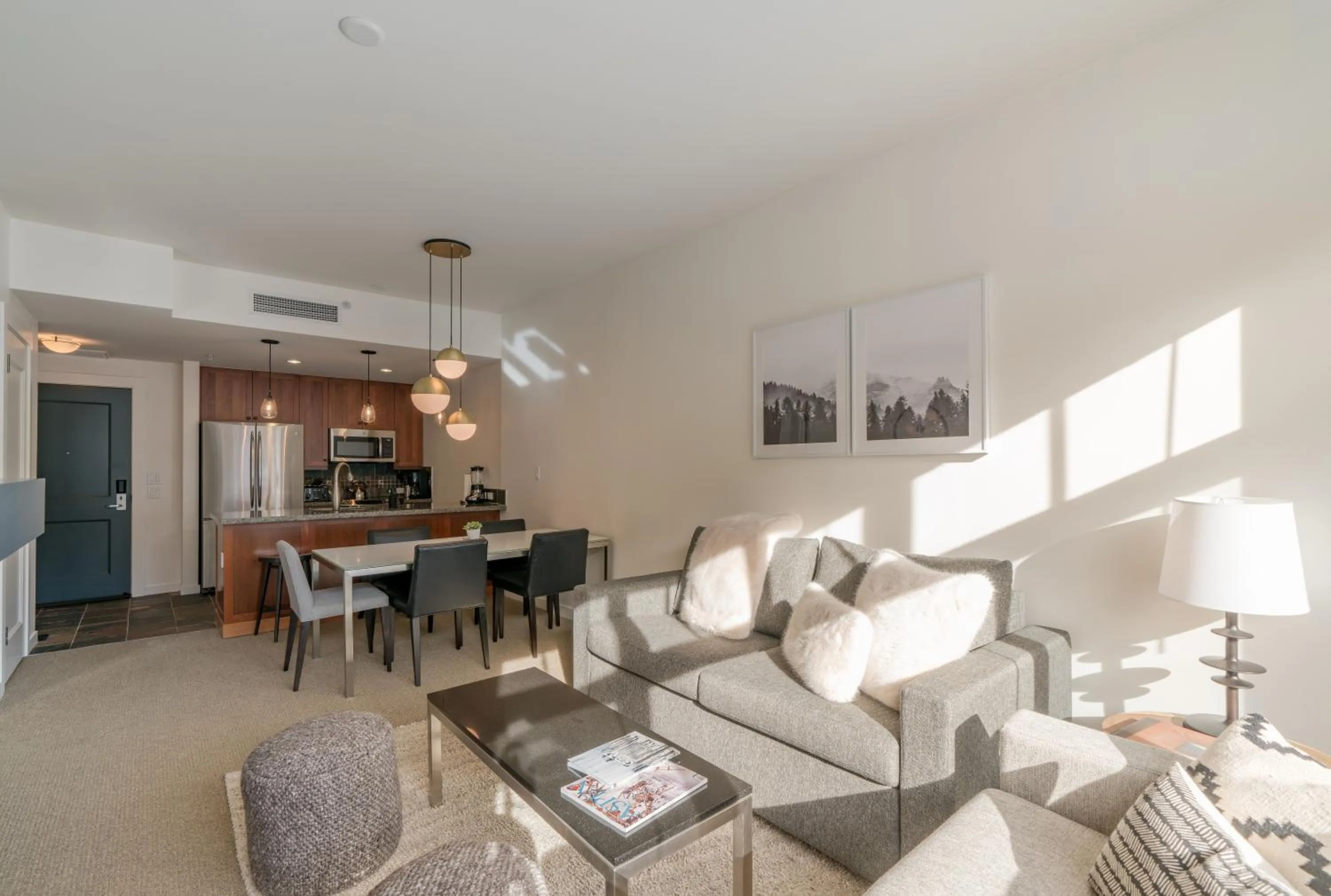 Living room, Seating Area in Capitol Peak Lodge, a Destination by Hyatt Residence