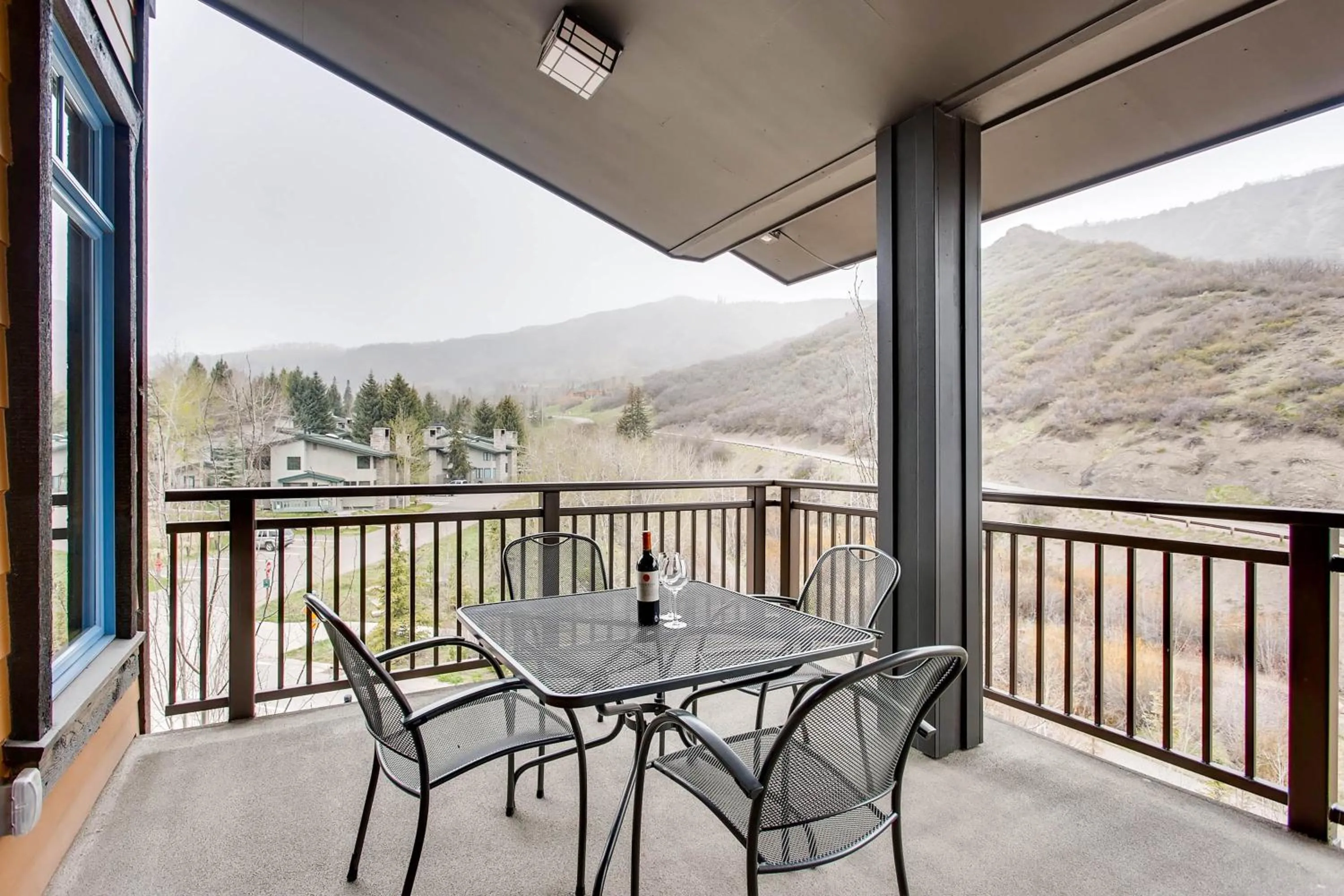 Balcony/Terrace in Capitol Peak Lodge, a Destination by Hyatt Residence
