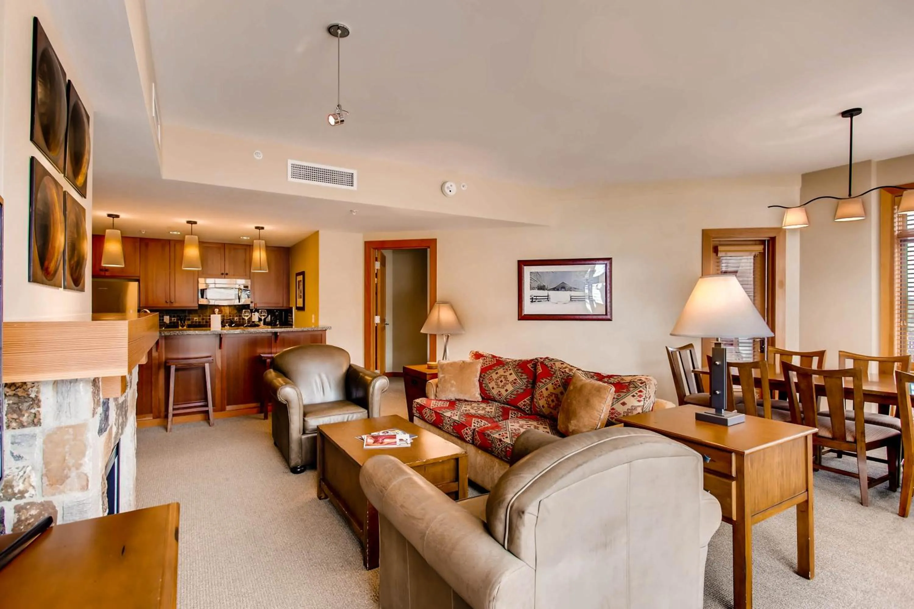 Living room, Seating Area in Capitol Peak Lodge, a Destination by Hyatt Residence