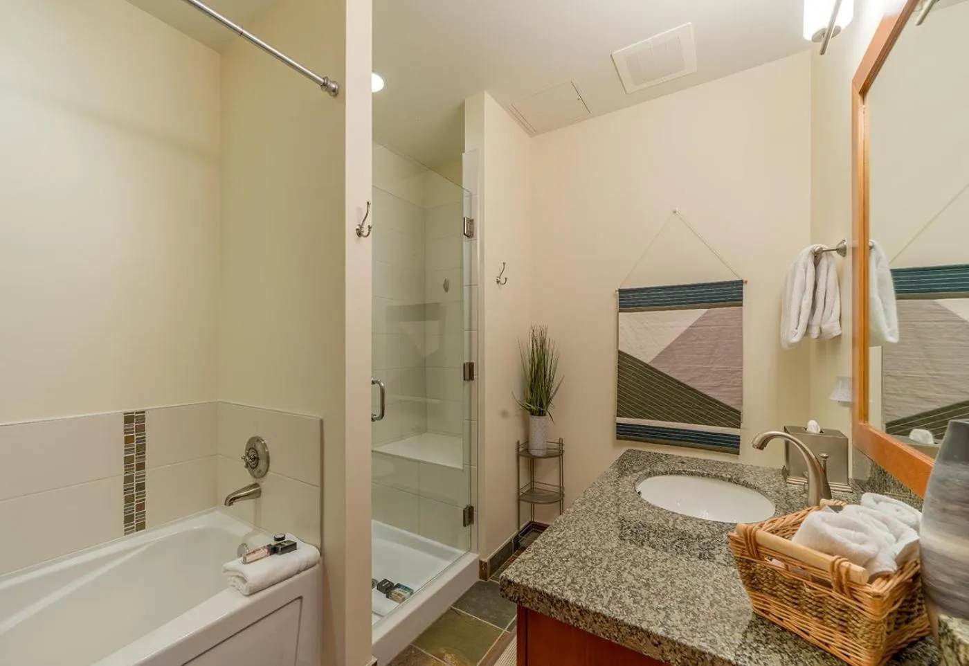 Bathroom in Capitol Peak Lodge, a Destination by Hyatt Residence