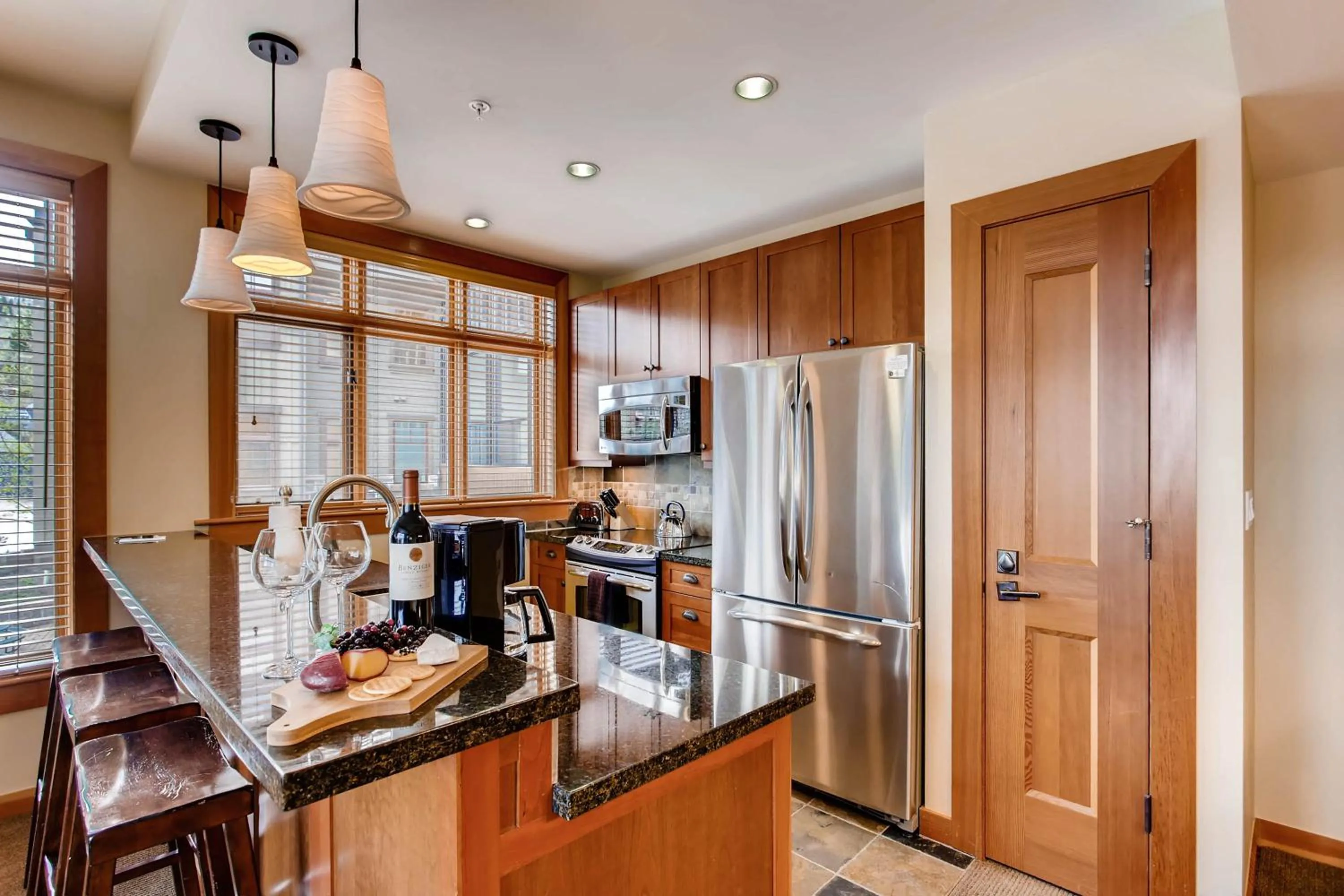 Kitchen or kitchenette, Kitchen/Kitchenette in Capitol Peak Lodge, a Destination by Hyatt Residence