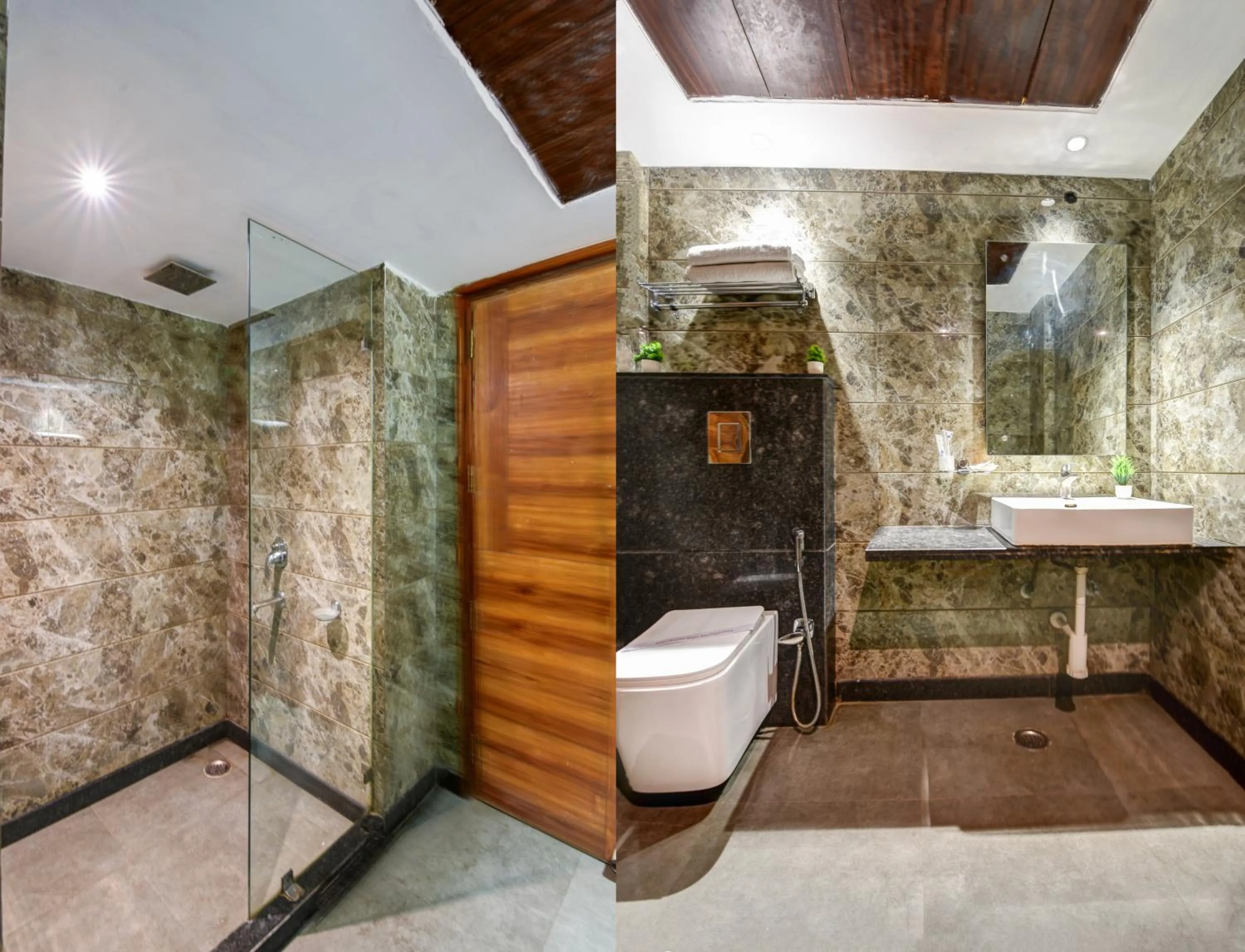 Toilet in The IVY Grand Hotel - 5 Minutes from Connaught Place and New Delhi Railway Station With Free Secured Parking