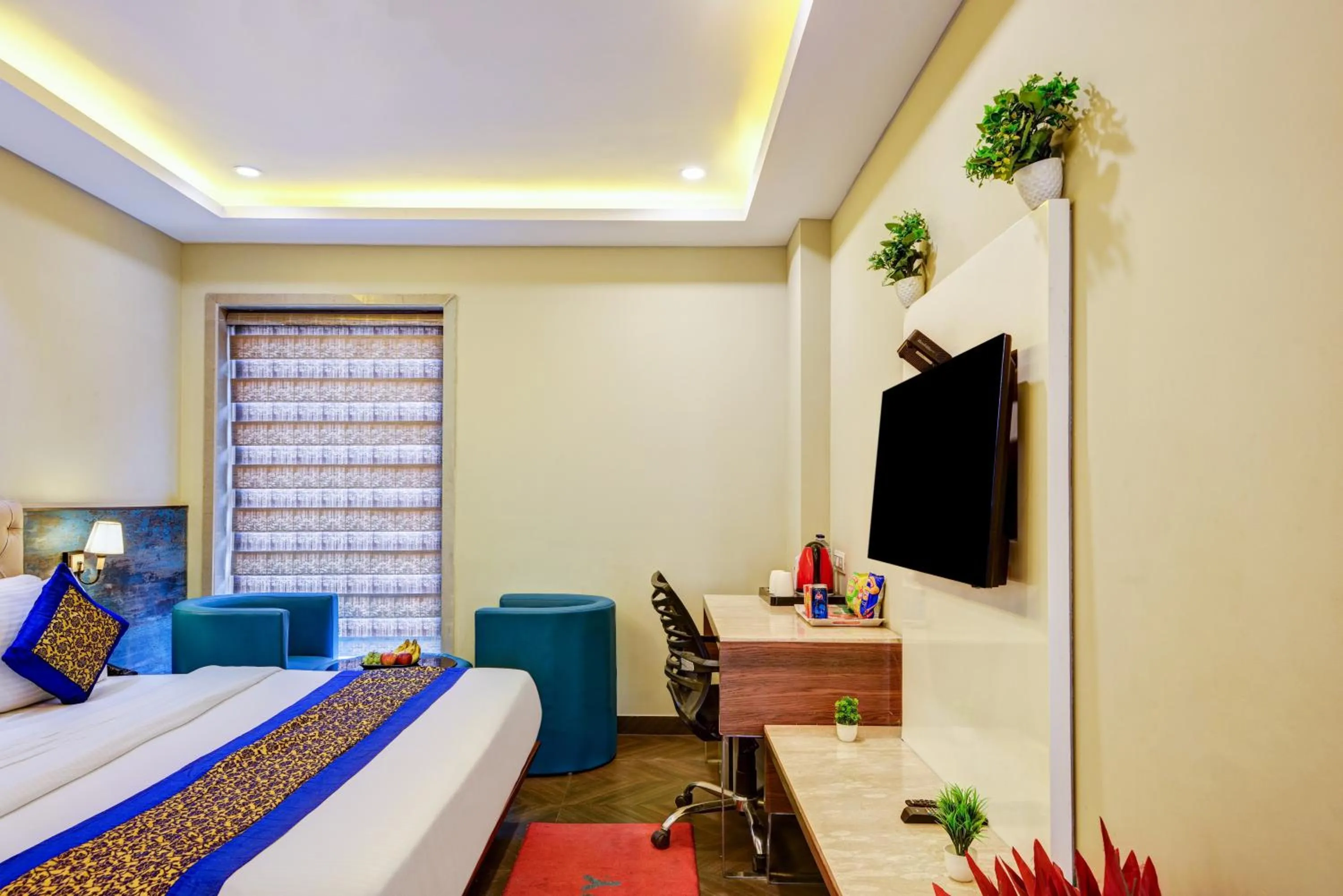 Bedroom, Bed in The IVY Grand Hotel - 5 Minutes from Connaught Place and New Delhi Railway Station With Free Secured Parking