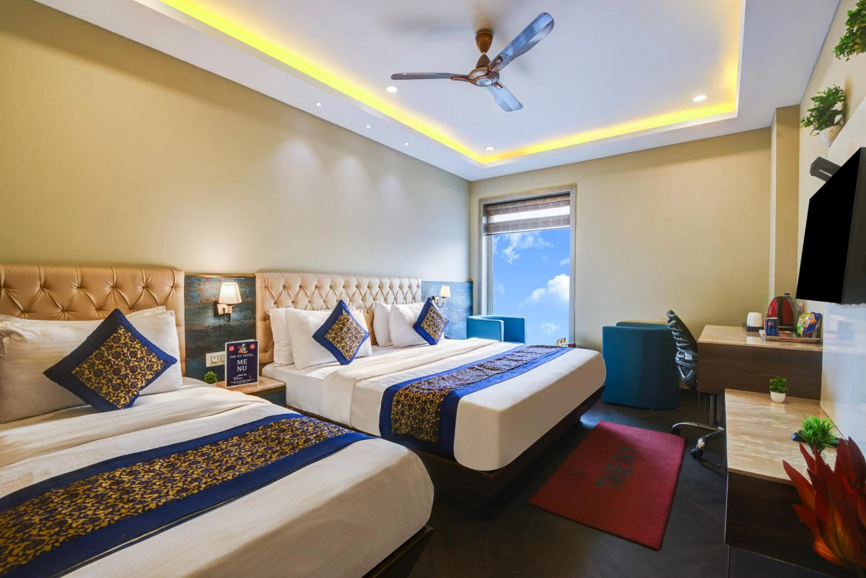 Bed in The IVY Grand Hotel - 5 Minutes from Connaught Place and New Delhi Railway Station With Free Secured Parking