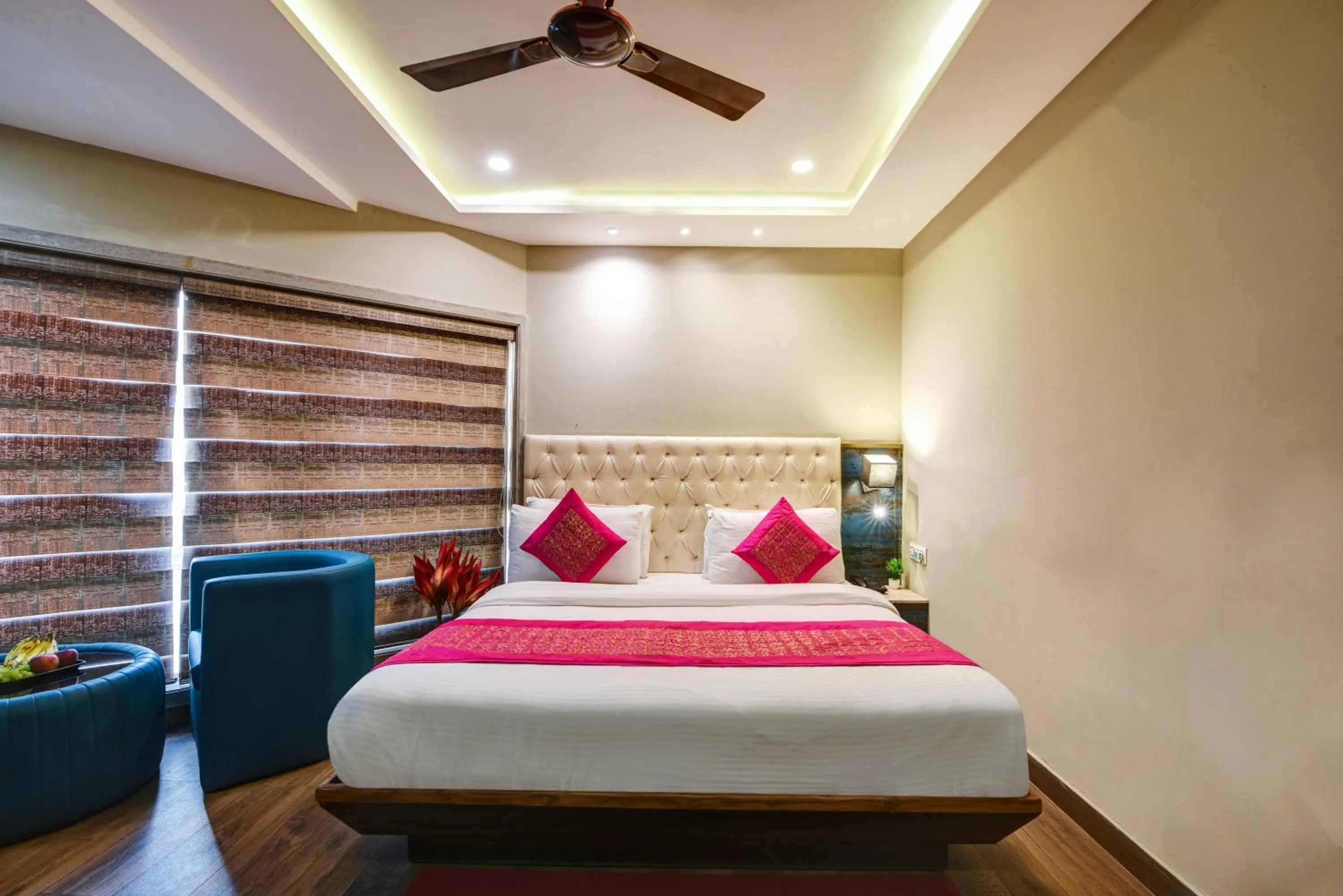 Bedroom, Bed in The IVY Grand Hotel - 5 Minutes from Connaught Place and New Delhi Railway Station With Free Secured Parking