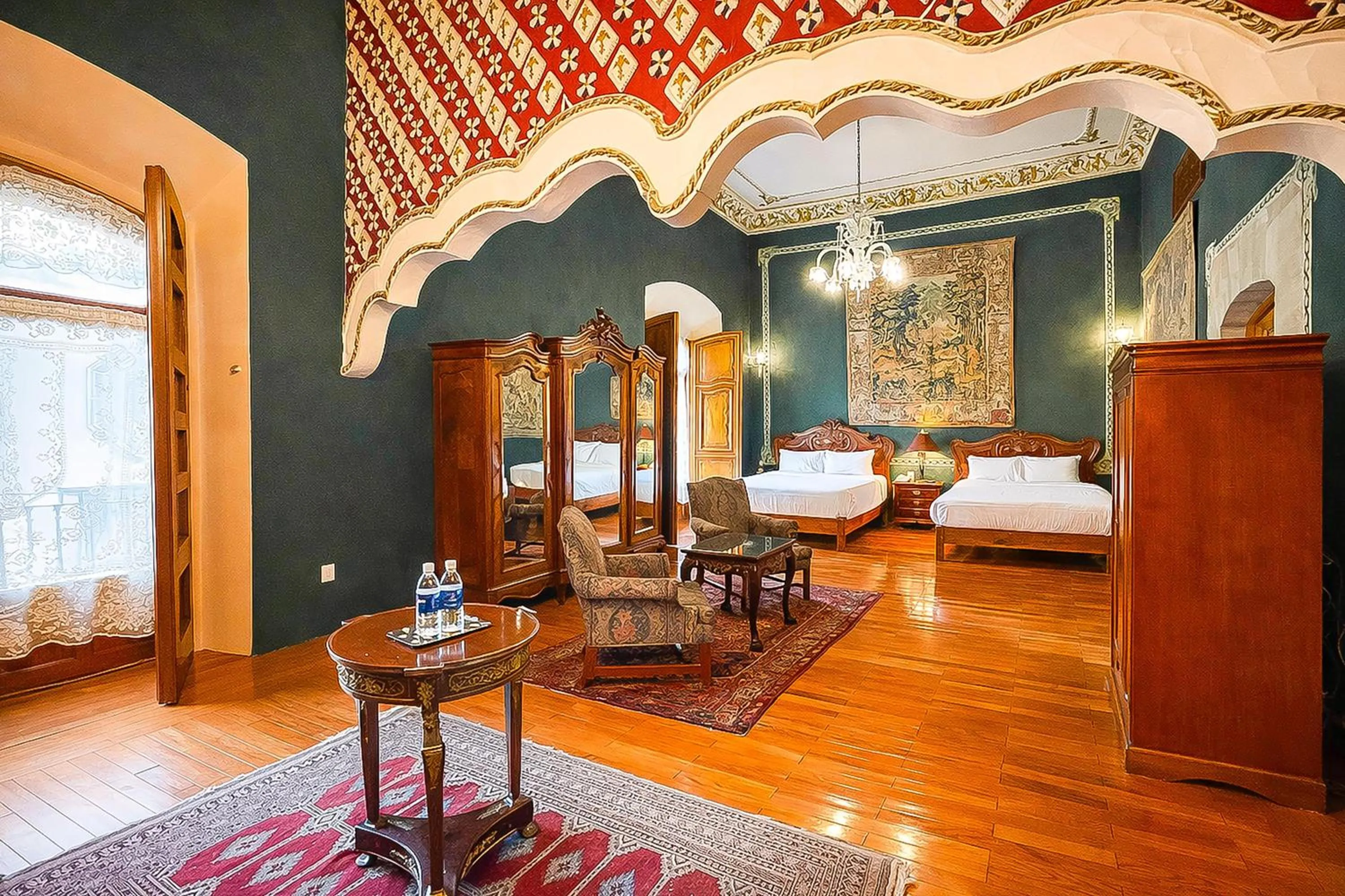 Photo of the whole room, Bed in La Casa de la Marquesa