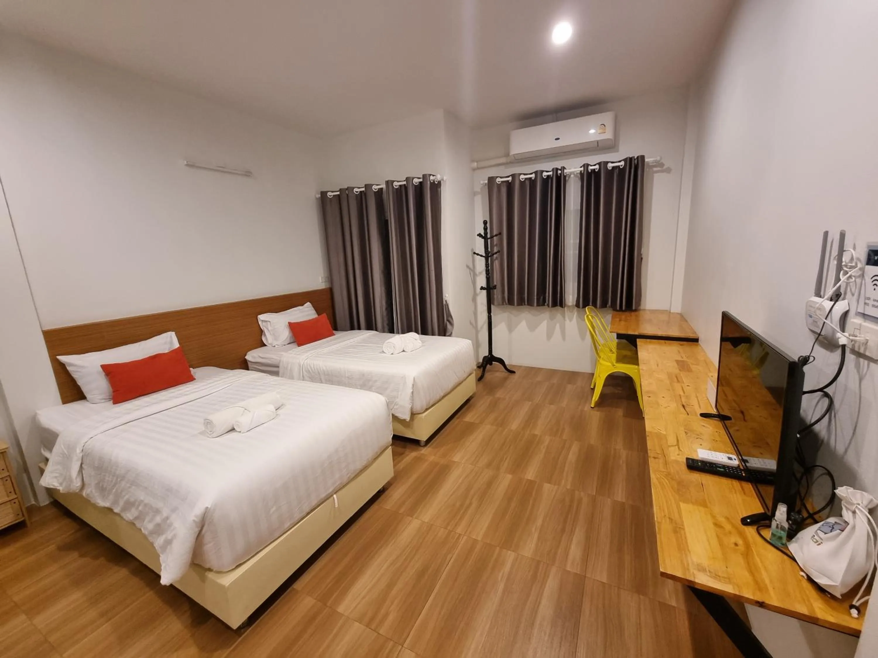 Bed in Kandanai Place