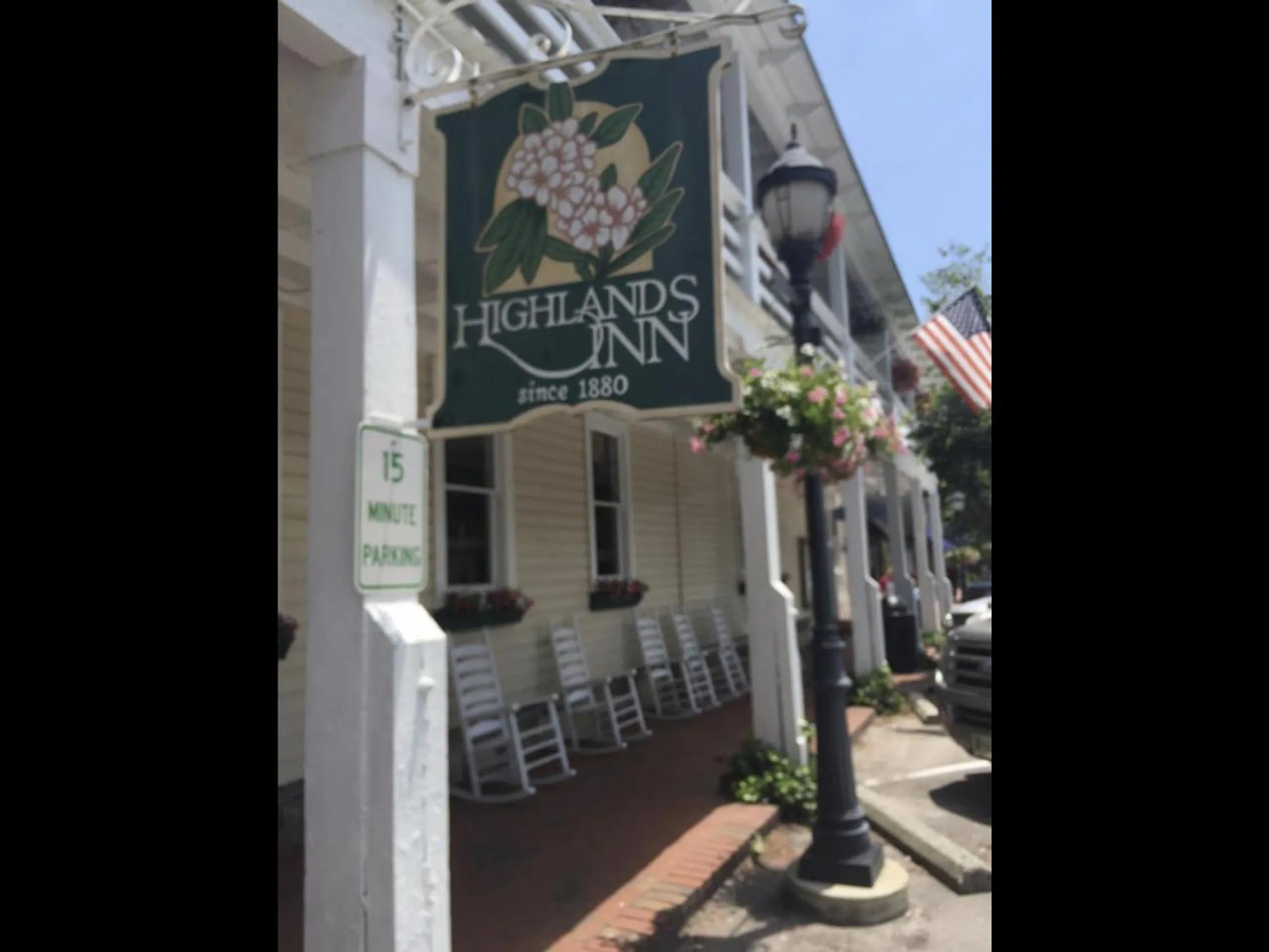 Street view in Highlands Inn