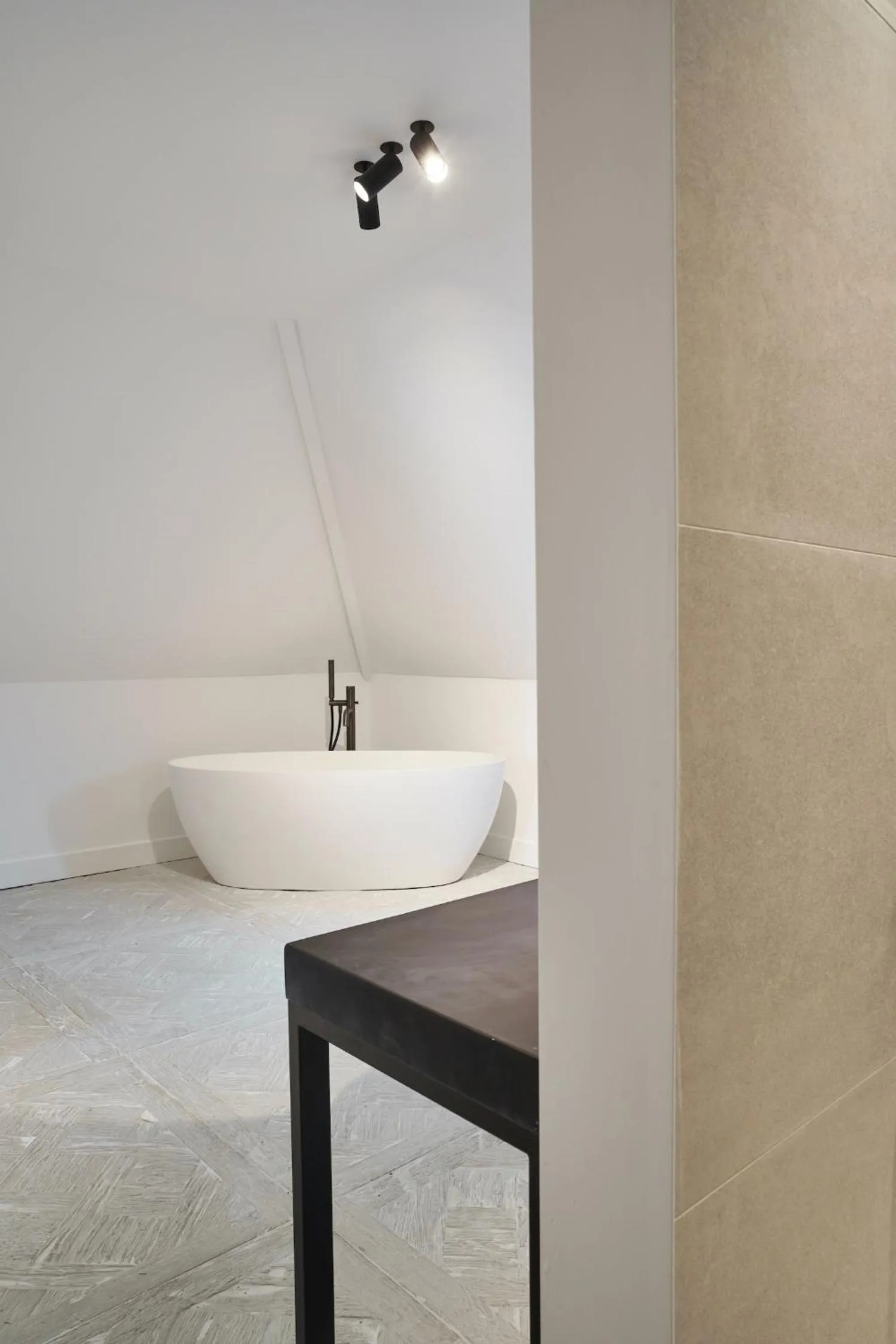 Bathroom in Moleneinde 10